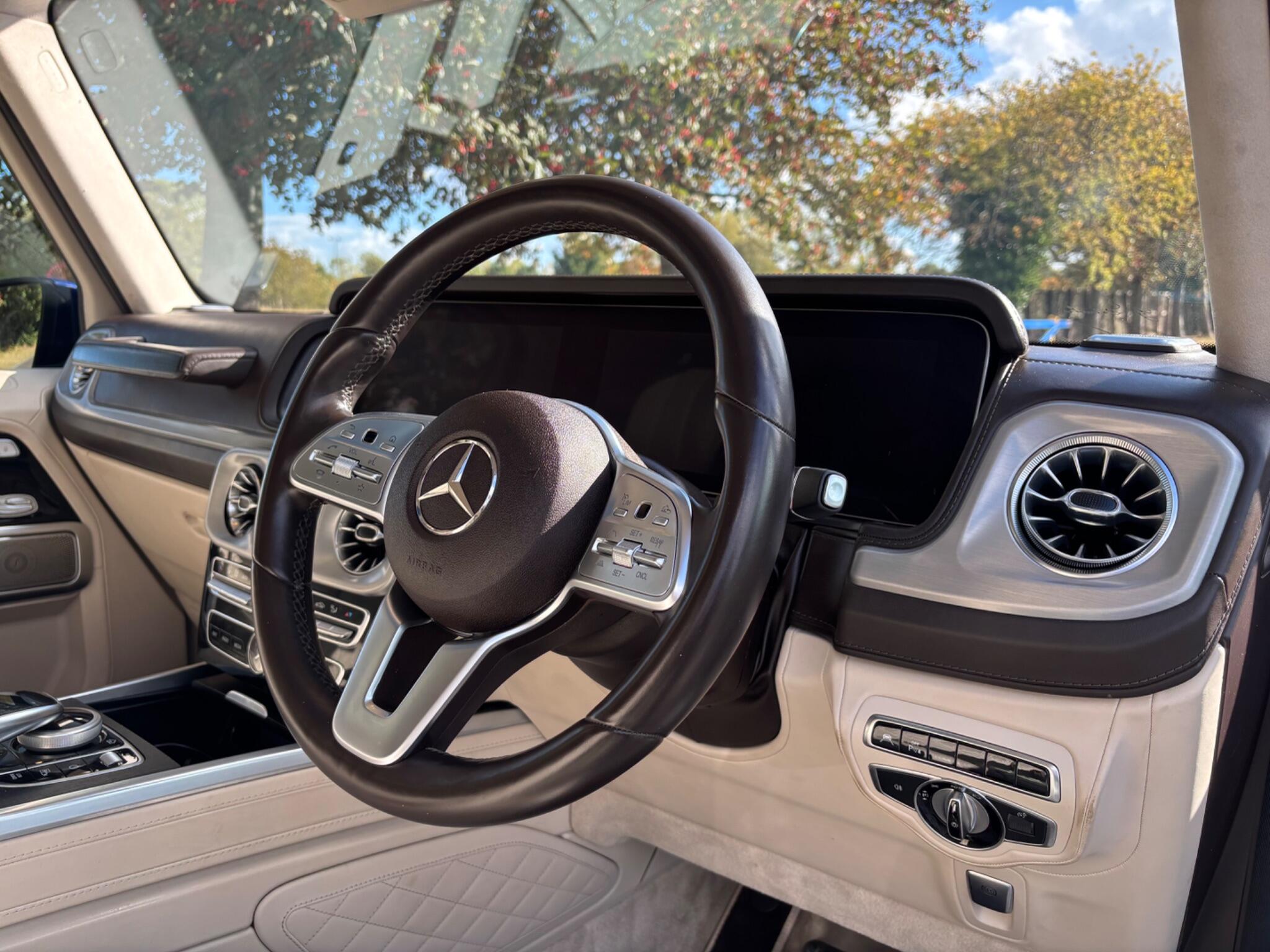 Mercedes-Benz G-Class view 11
