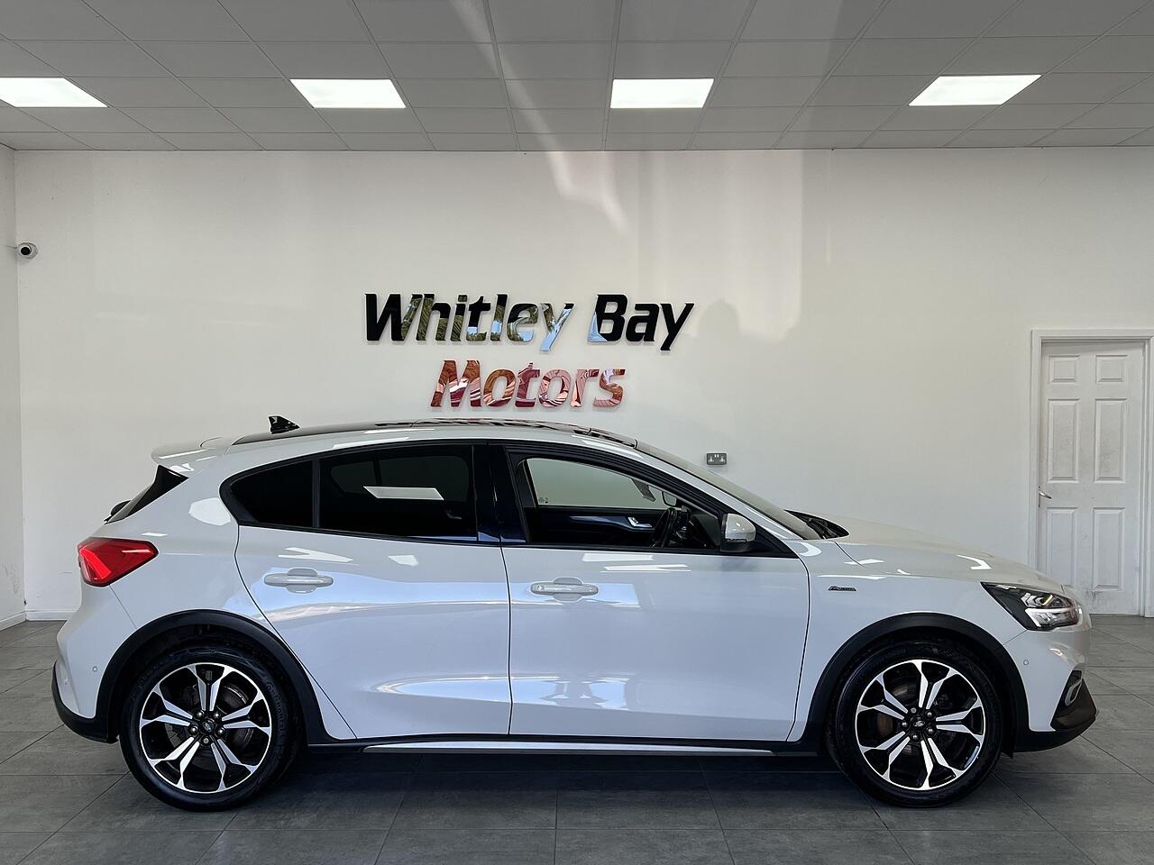 Ford Focus view 2