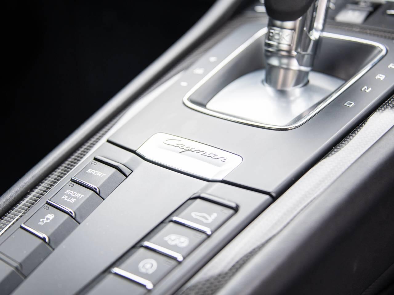 Porsche Cayman view 51