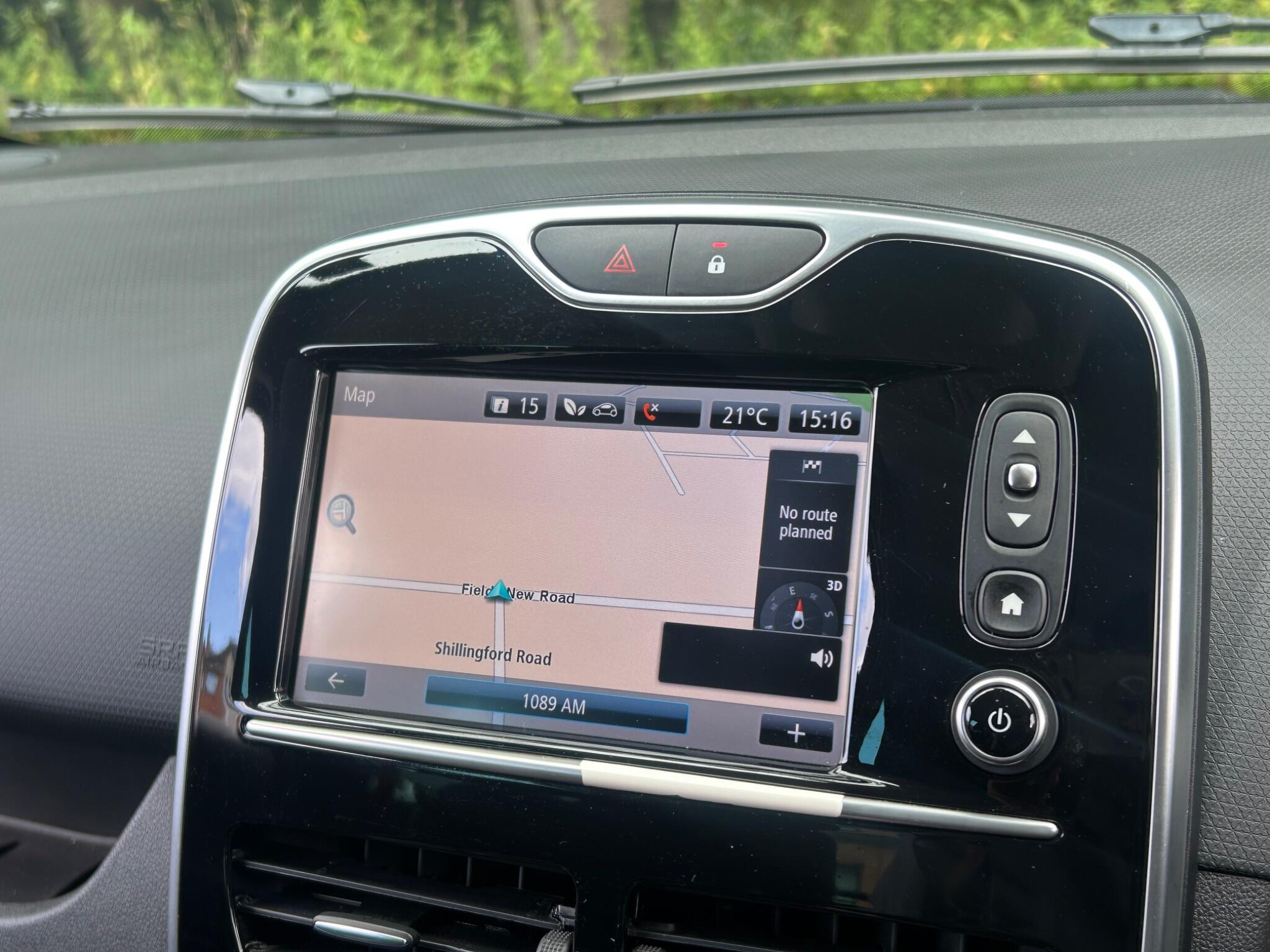 Renault Clio view 36