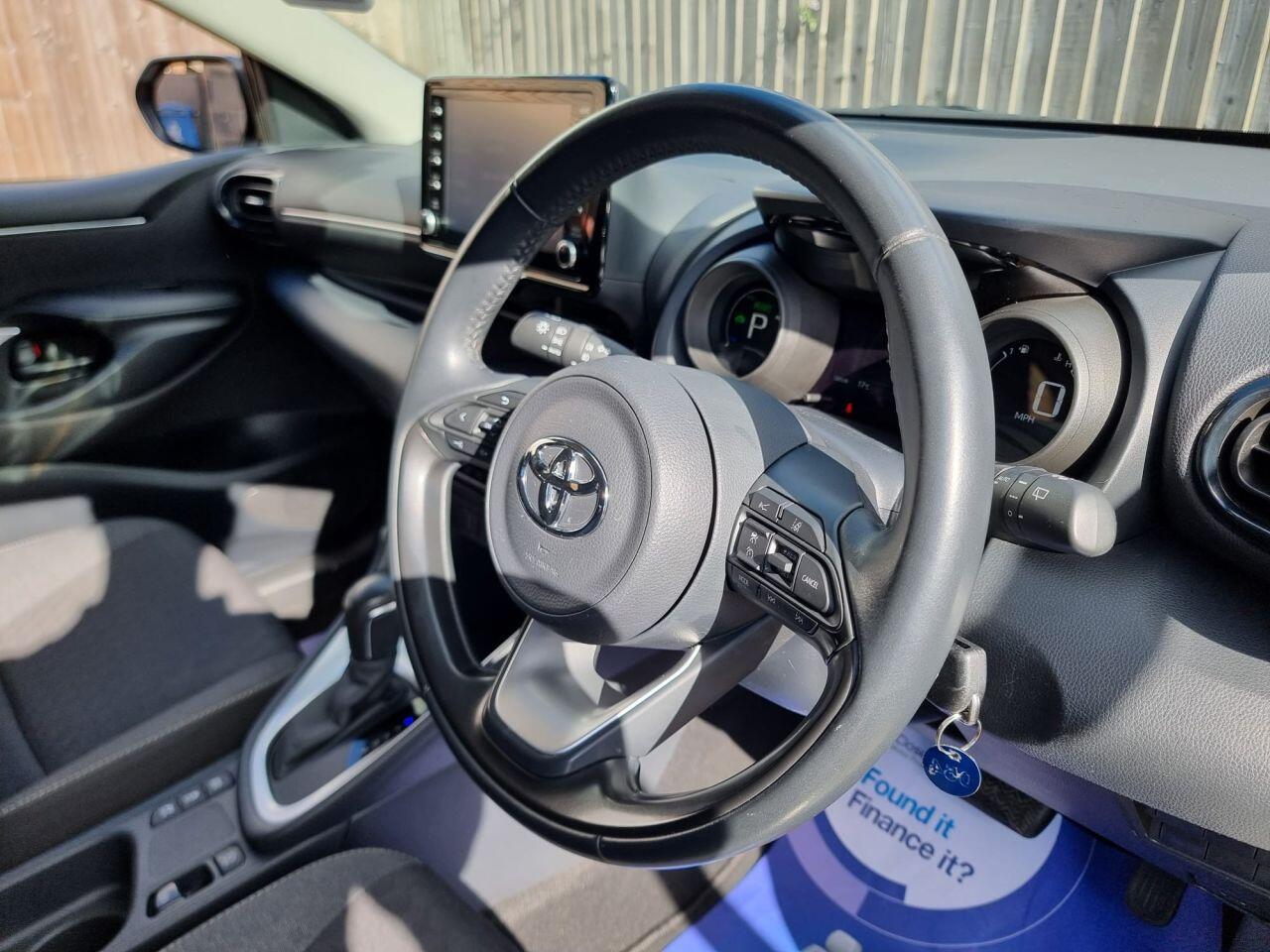 Toyota Yaris view 43