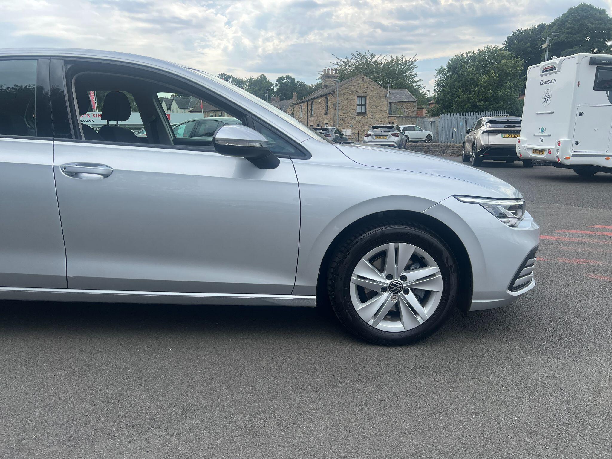 Volkswagen Golf view 12