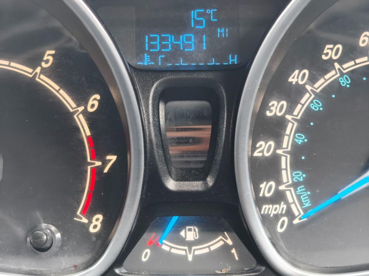 Ford Fiesta view 25