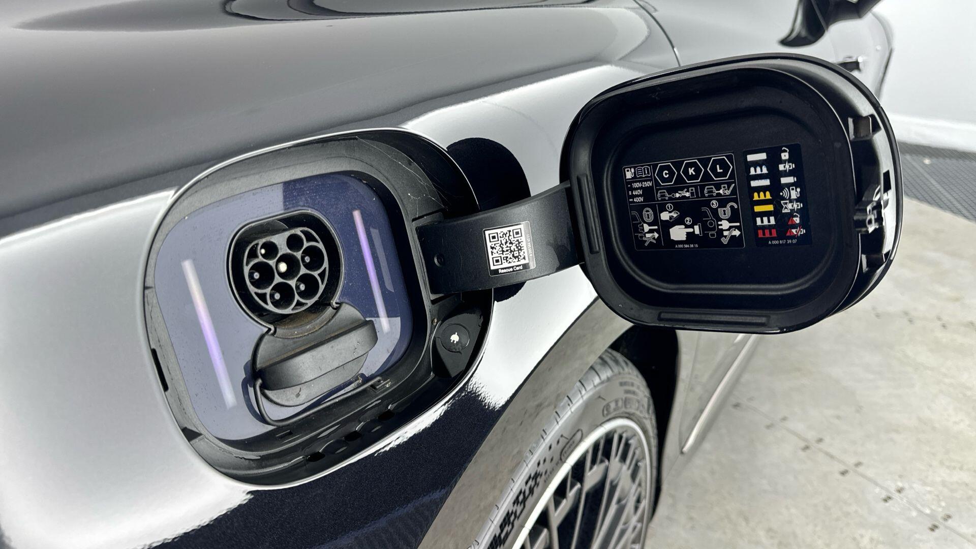 Mercedes-Benz EQE view 17