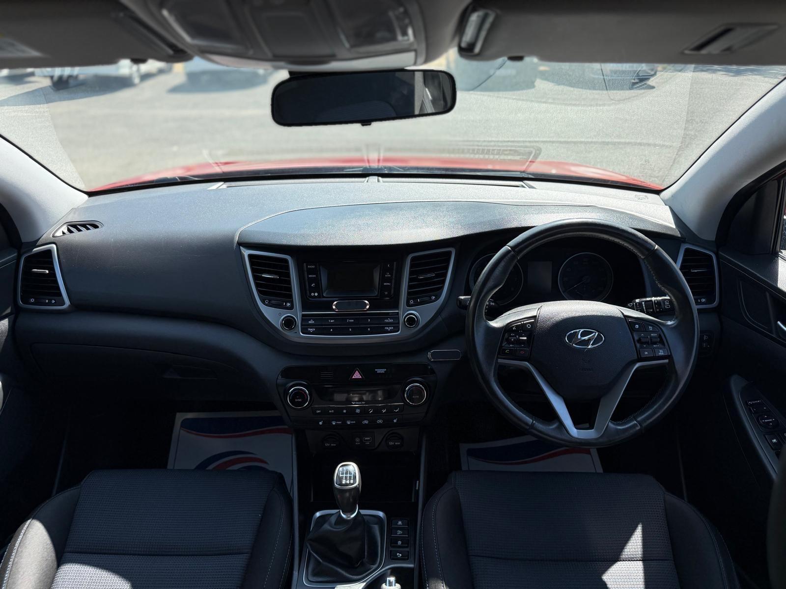 Hyundai Tucson view 25