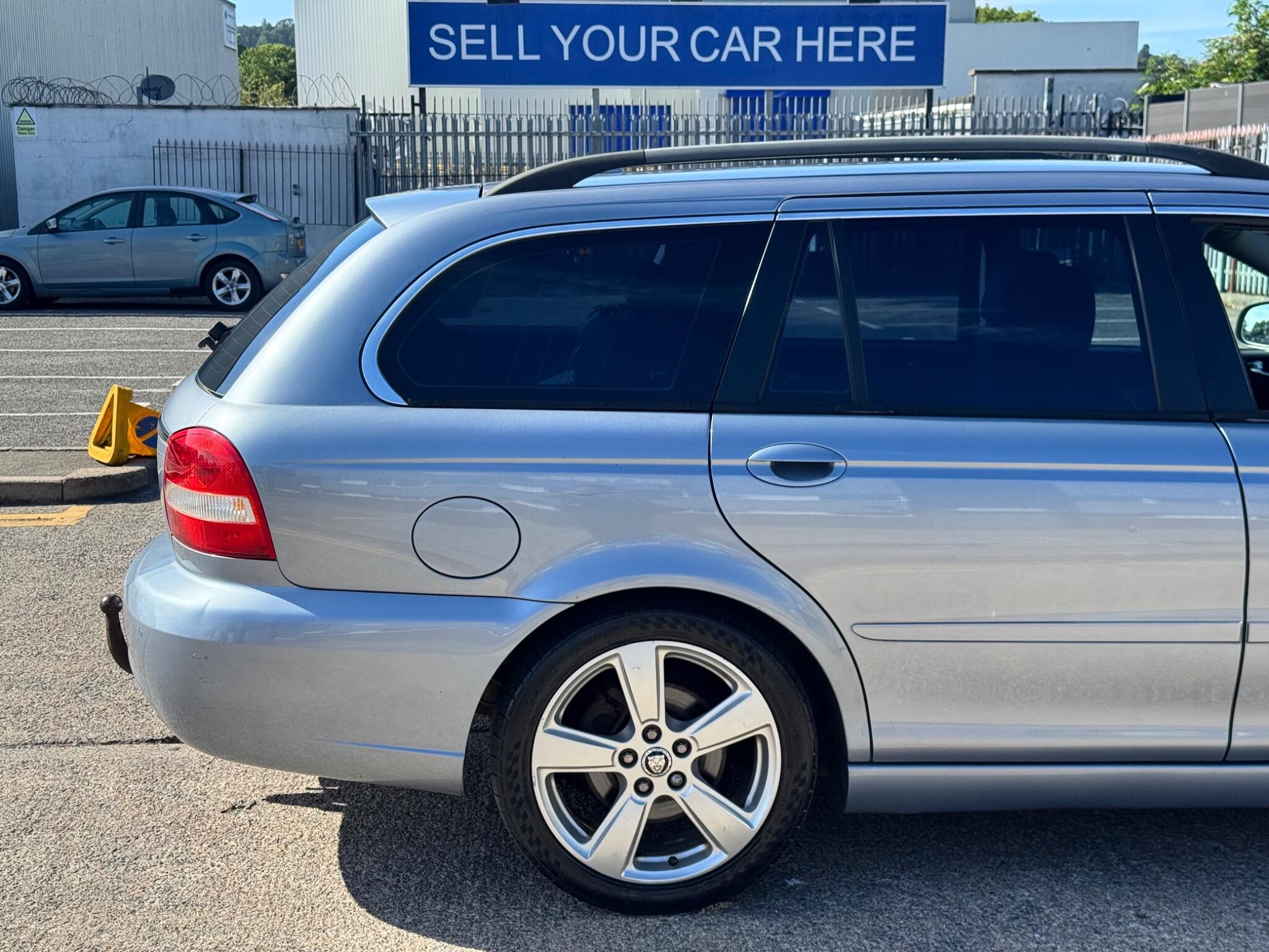 Jaguar X-Type view 42