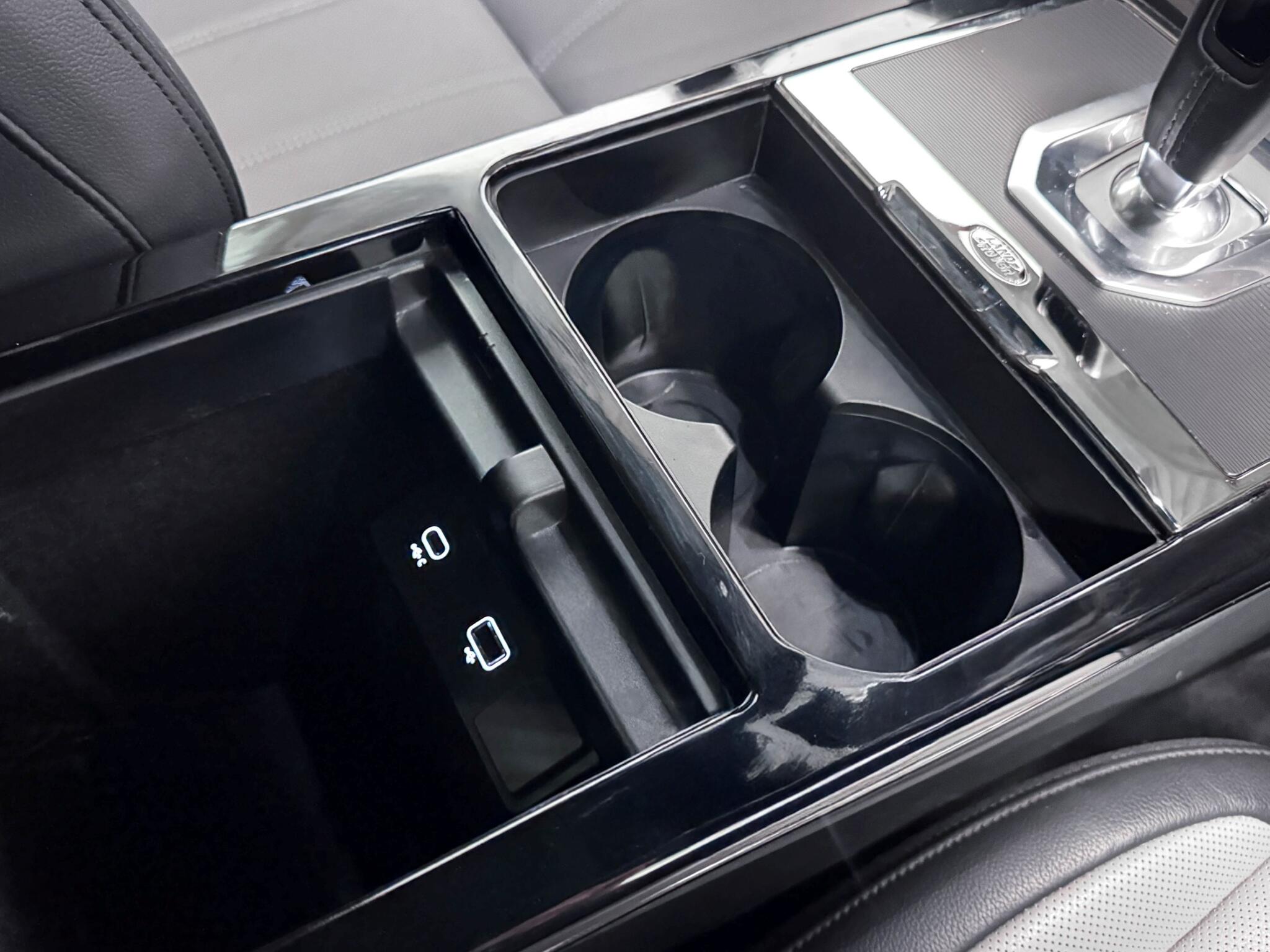 Land Rover Range Rover Evoque view 33