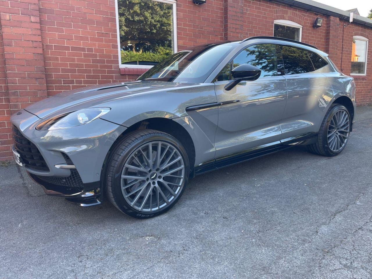 Aston Martin DBX view 9
