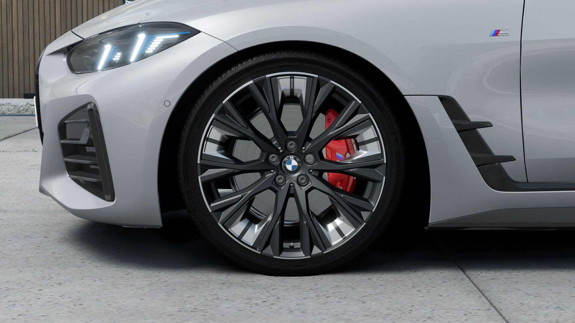 BMW 4 Series view 9
