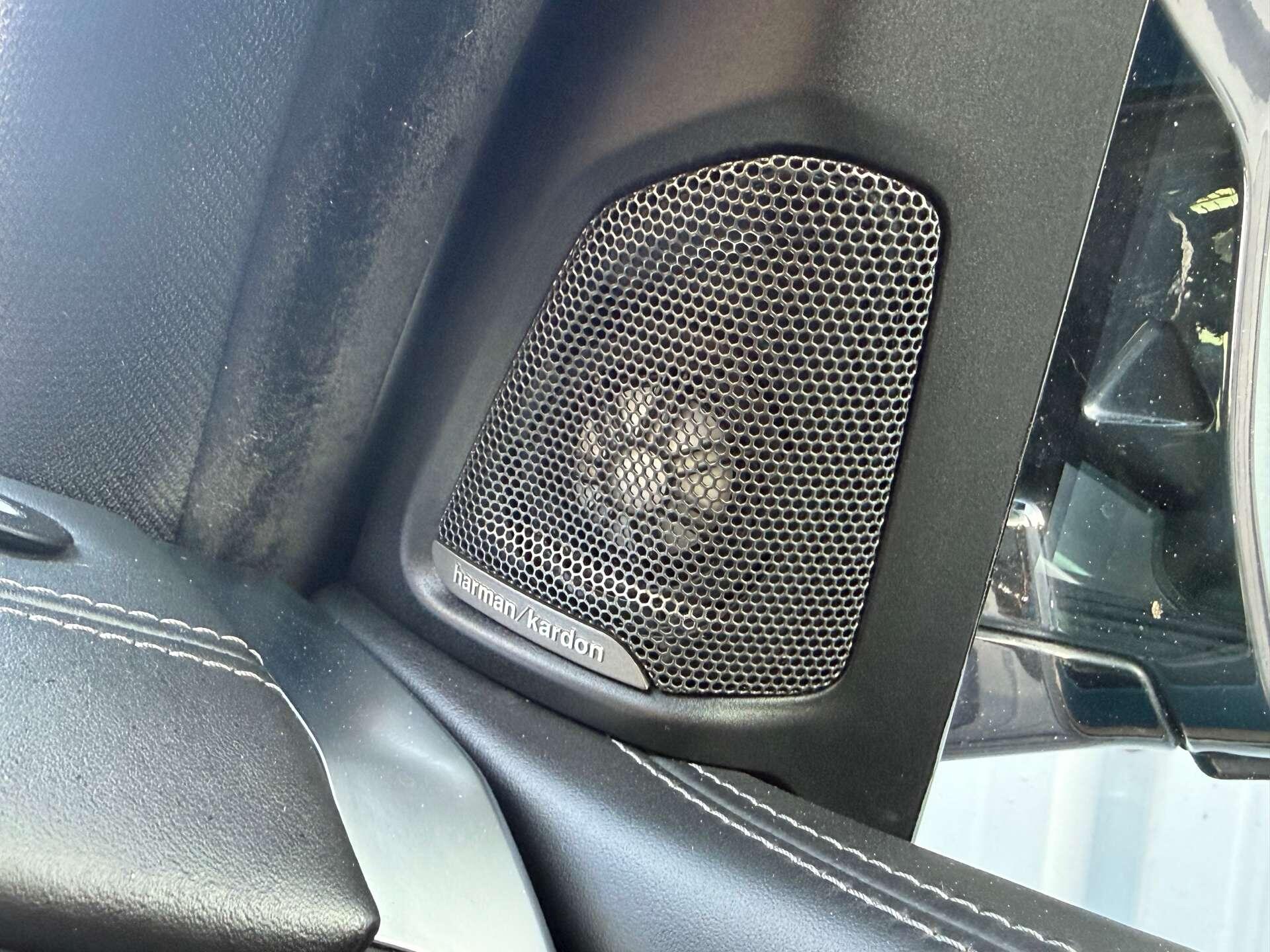 BMW X5 M view 3