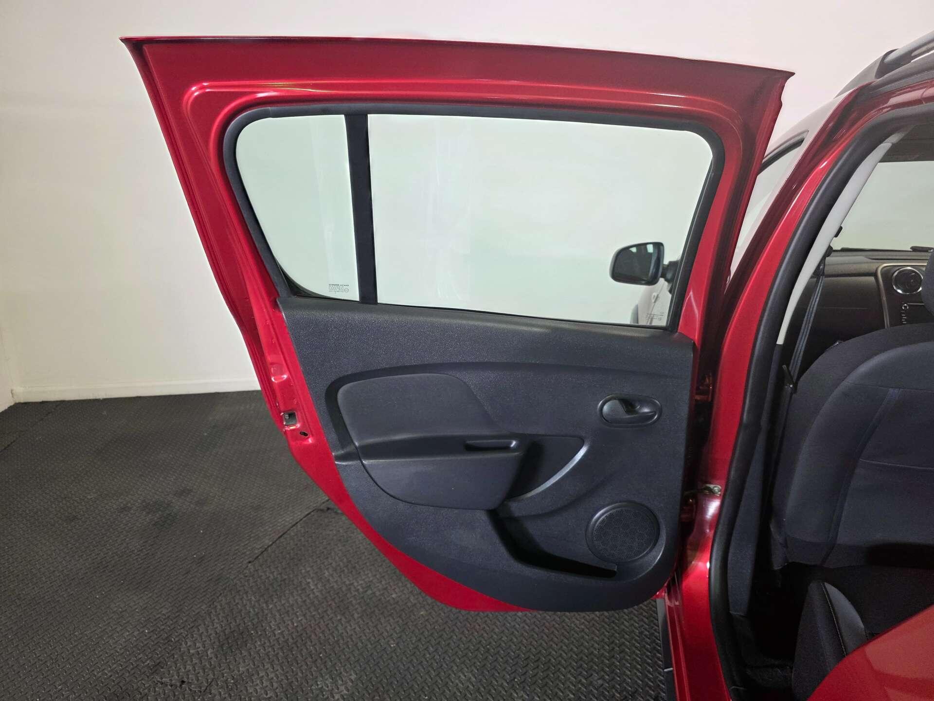 Dacia Sandero view 41