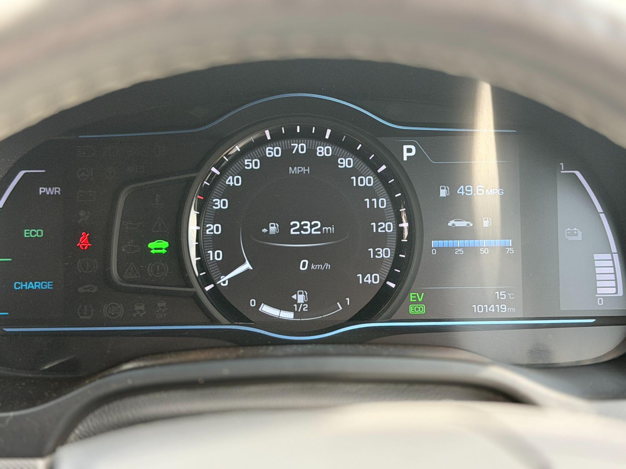 Hyundai Ioniq view 53