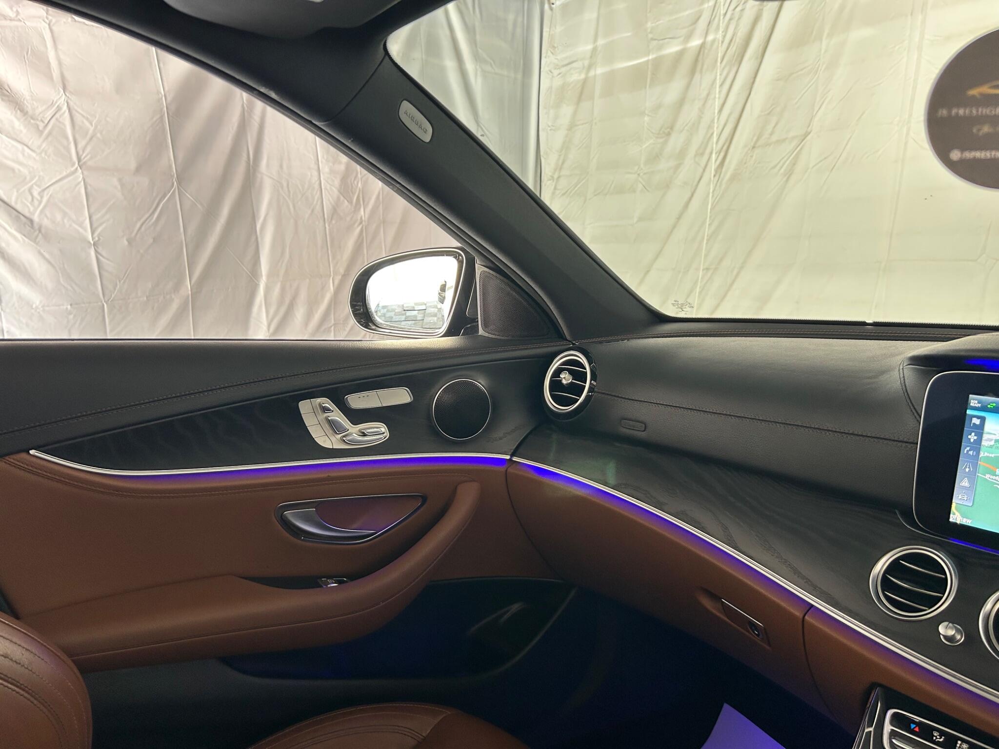 Mercedes-Benz E Class view 8