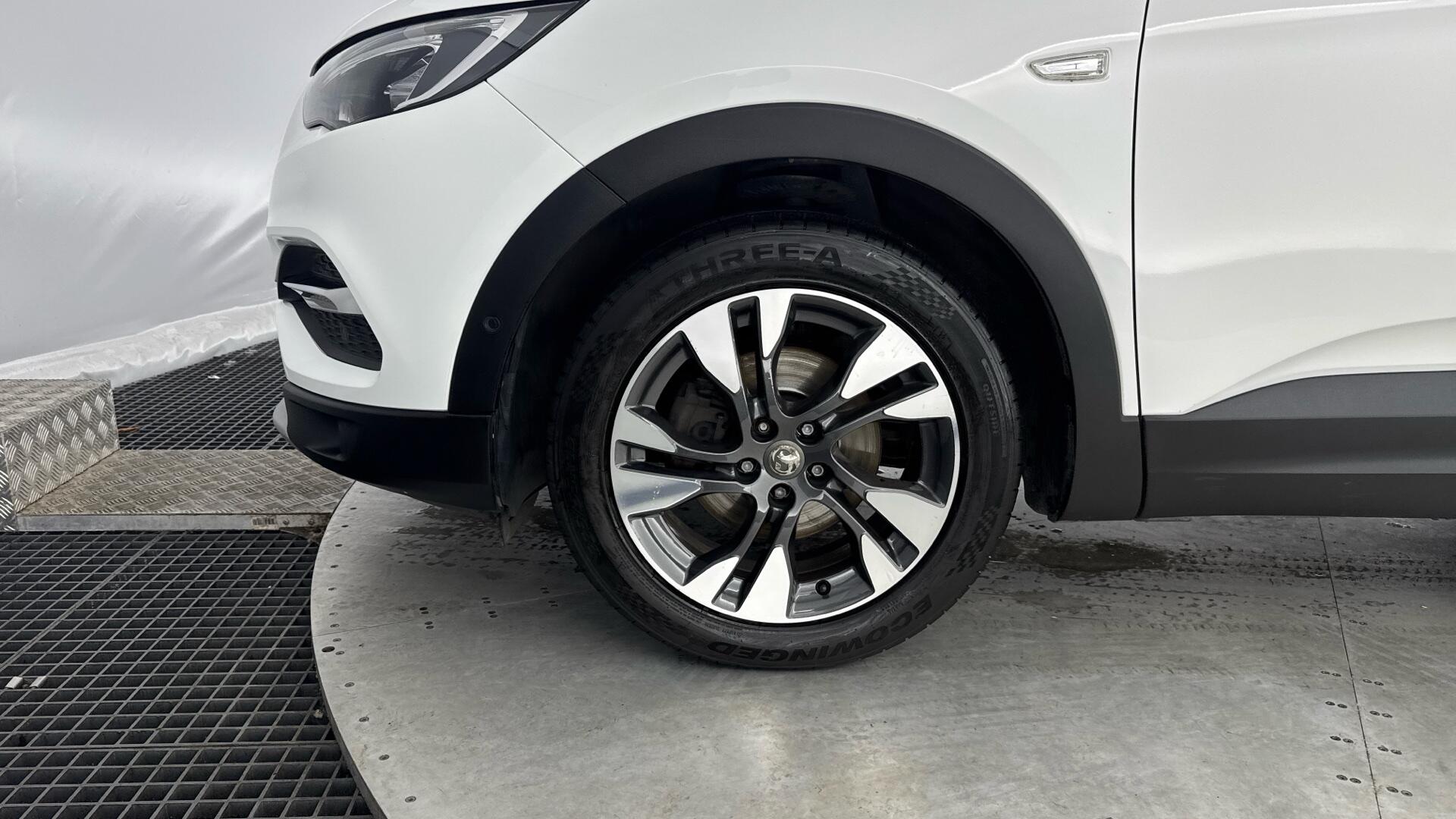 Vauxhall Grandland X view 24