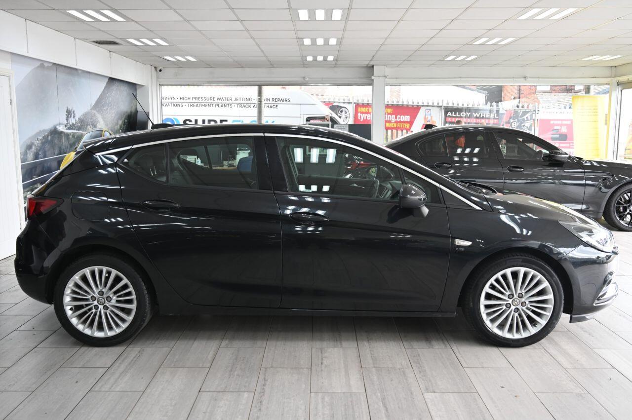 Vauxhall Astra view 3