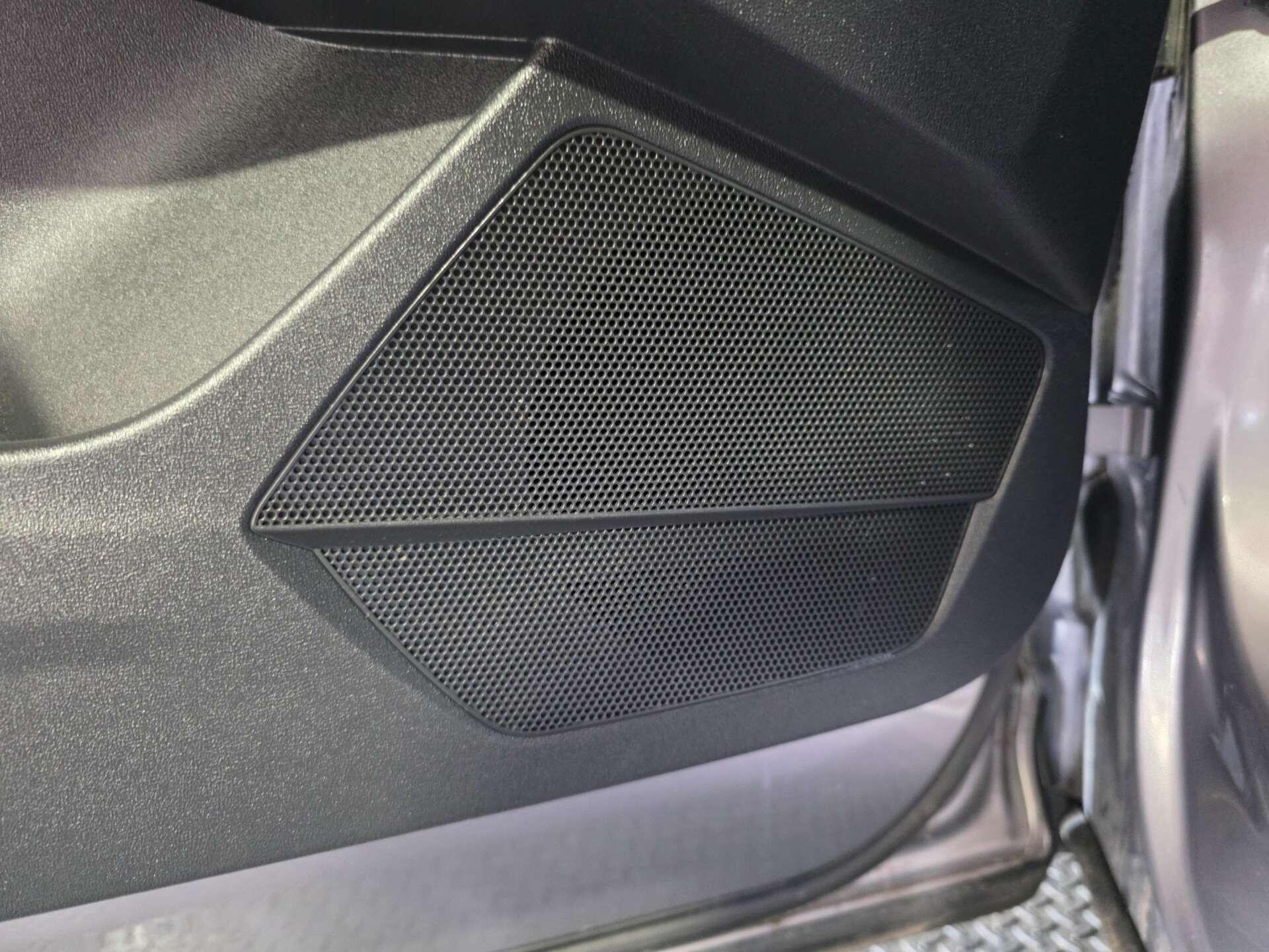 Audi Q4 E-Tron view 50