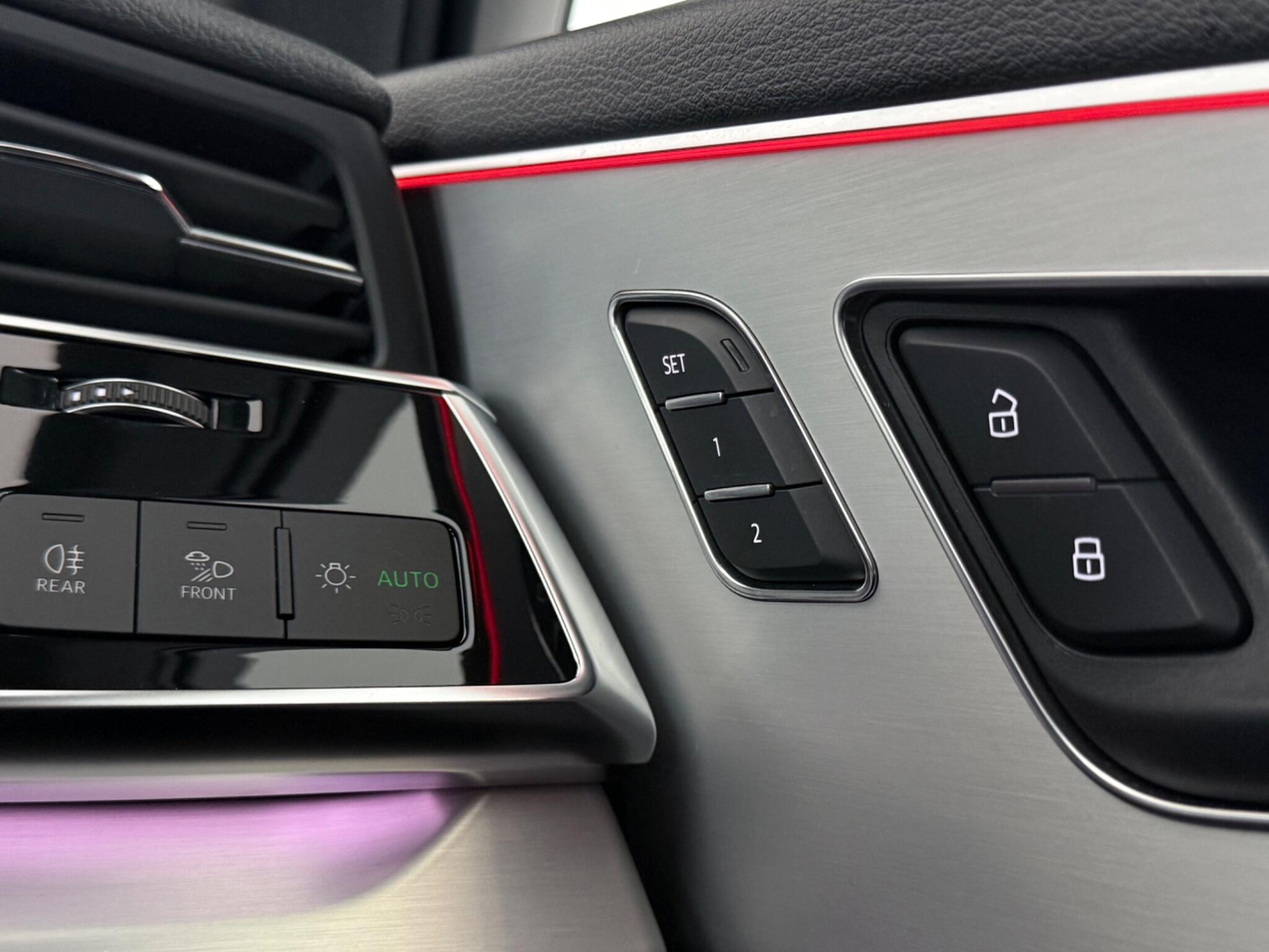 Audi Q7 view 17