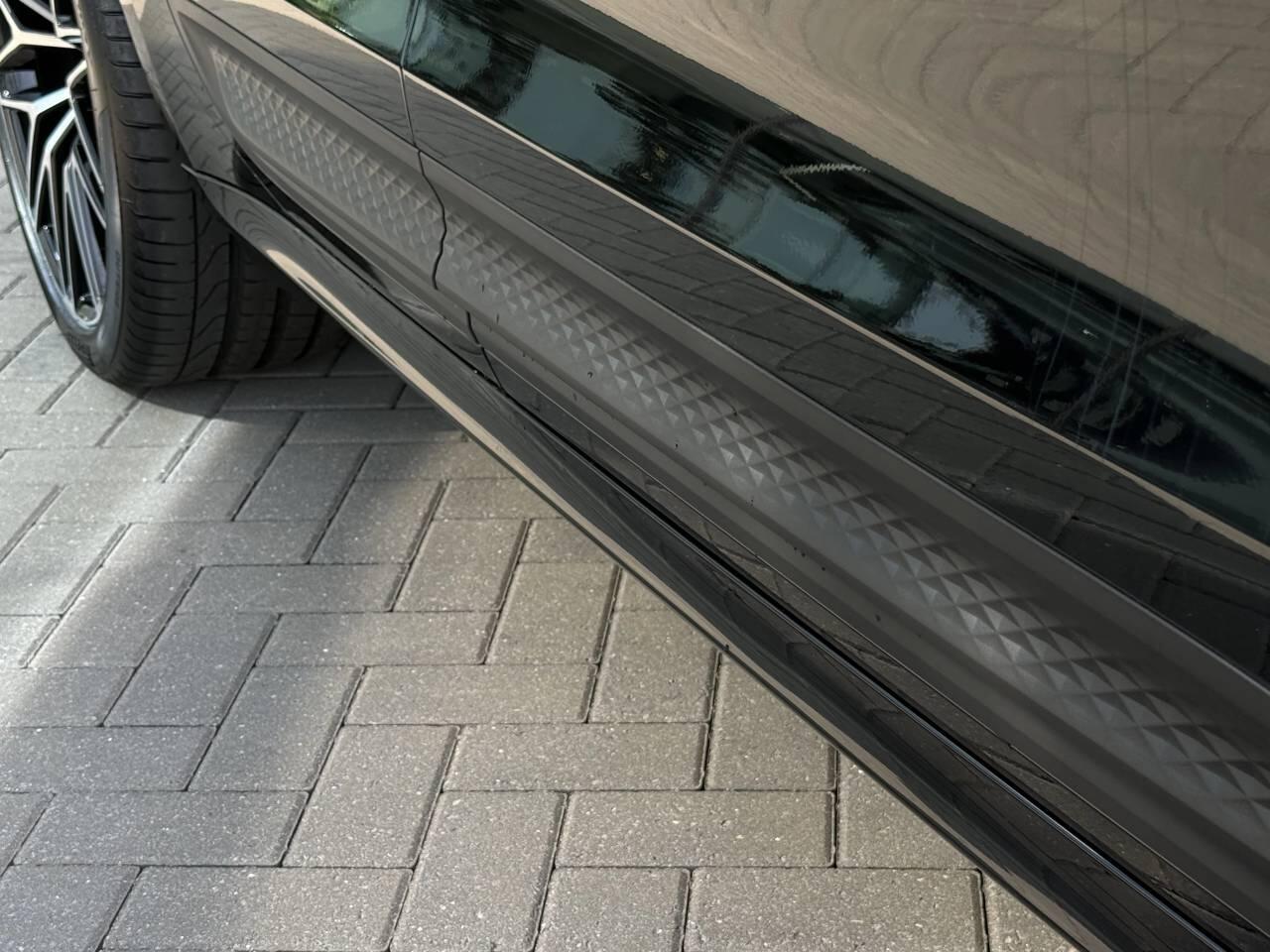 Porsche Macan view 41