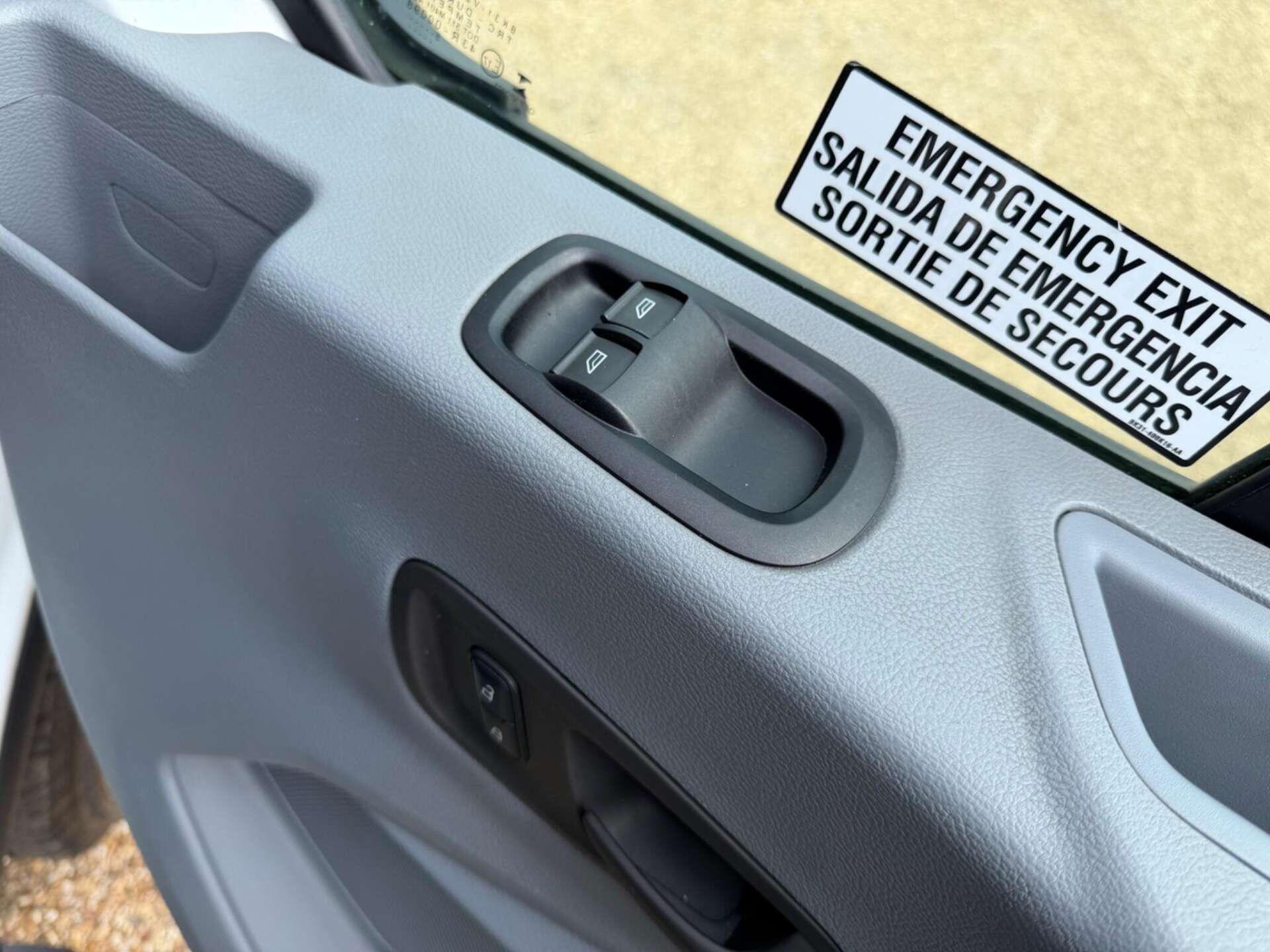 Ford Transit view 18