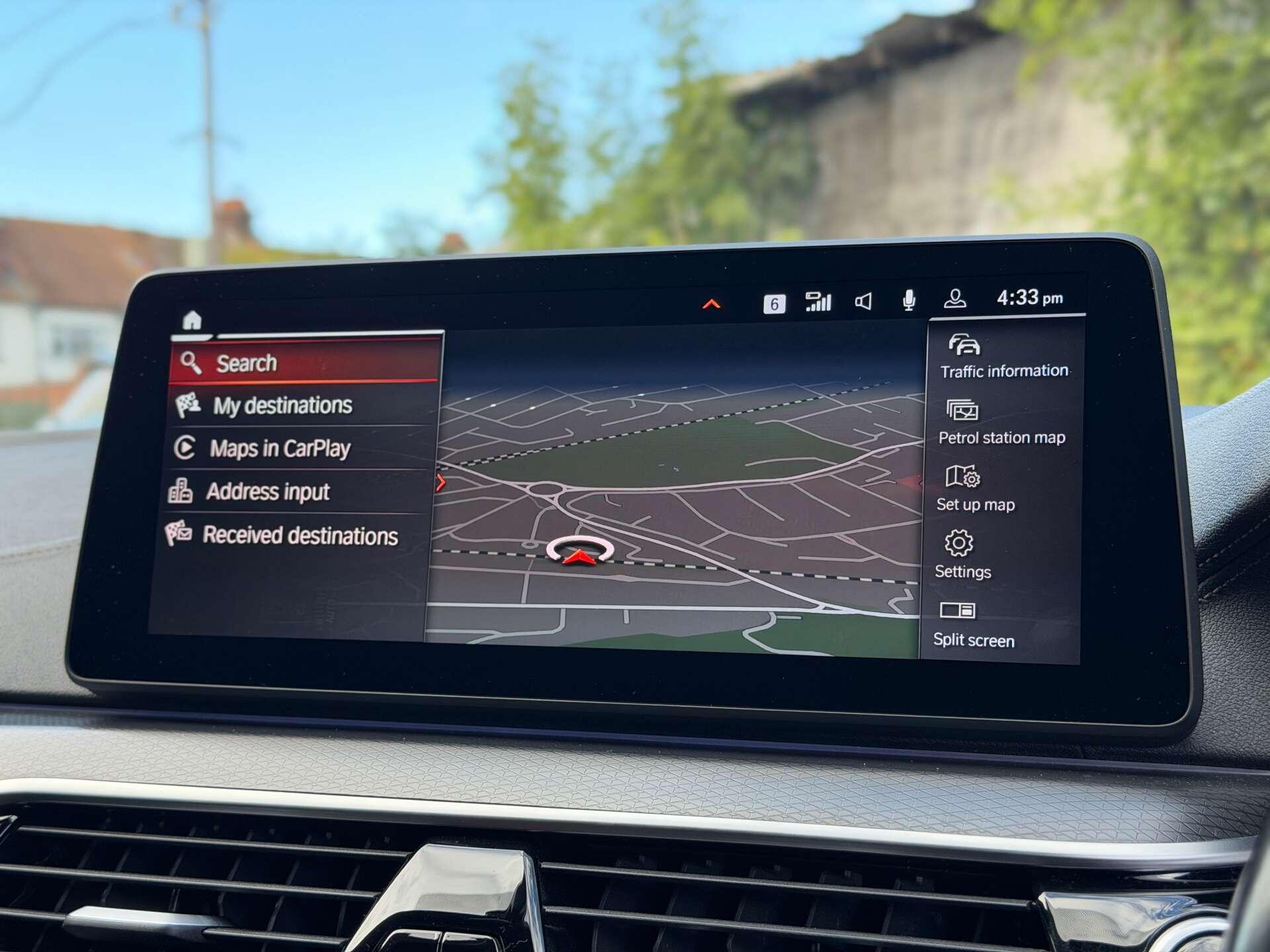 BMW 5 Series view 36