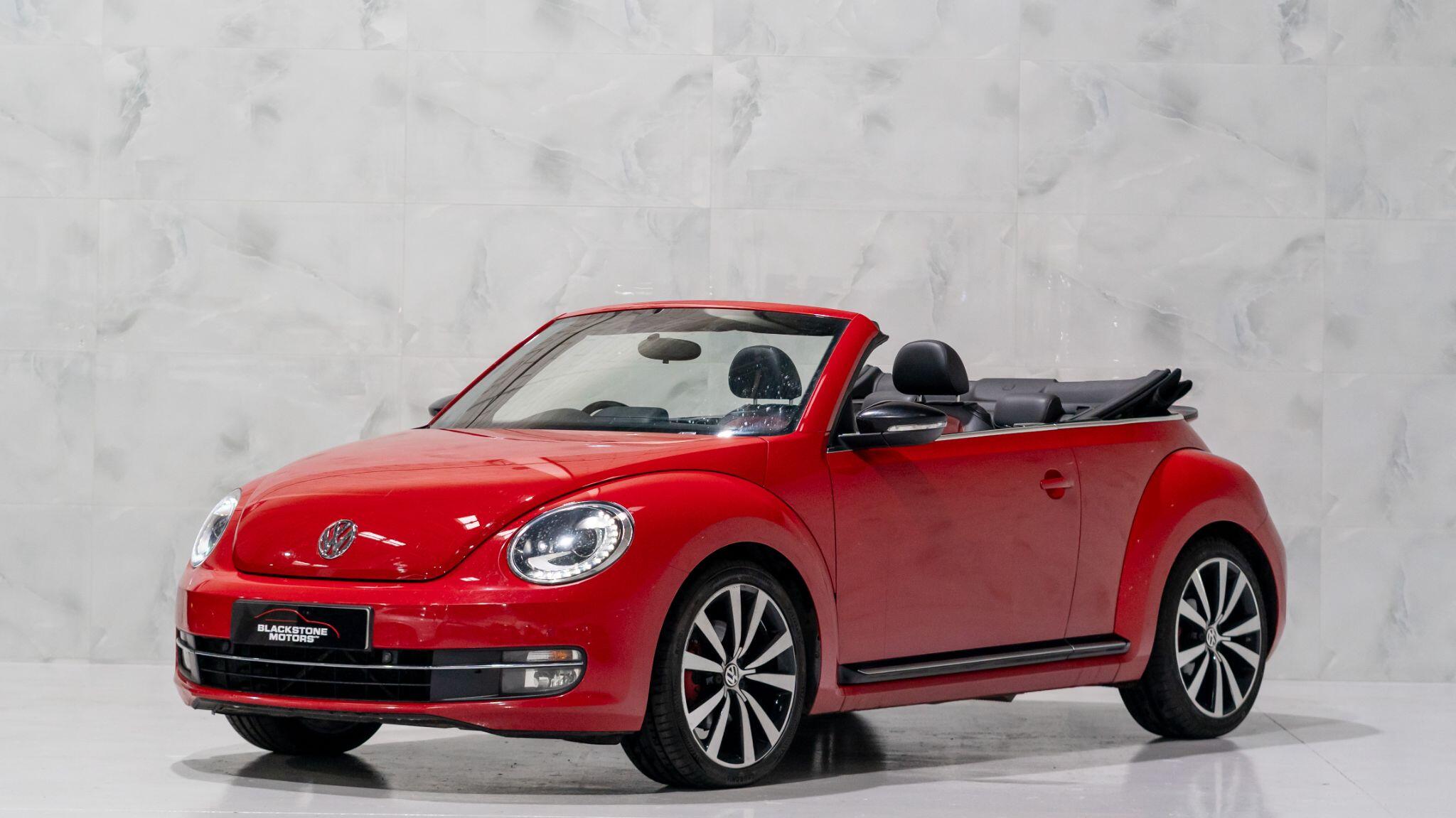 Volkswagen Beetle view 3
