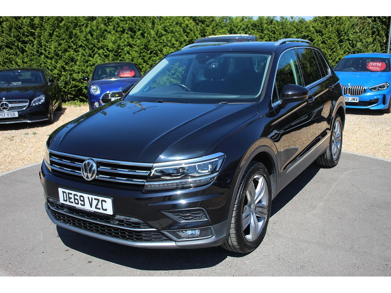 Volkswagen Tiguan view 5