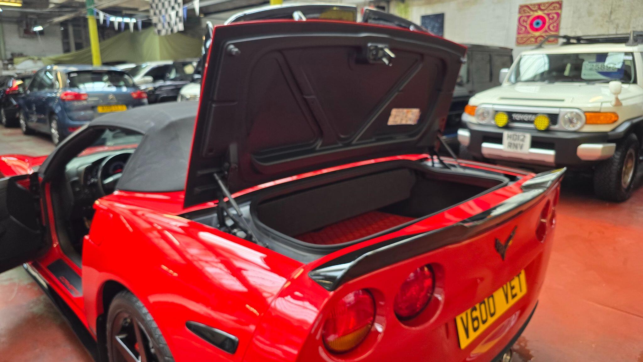 Chevrolet Corvette view 8