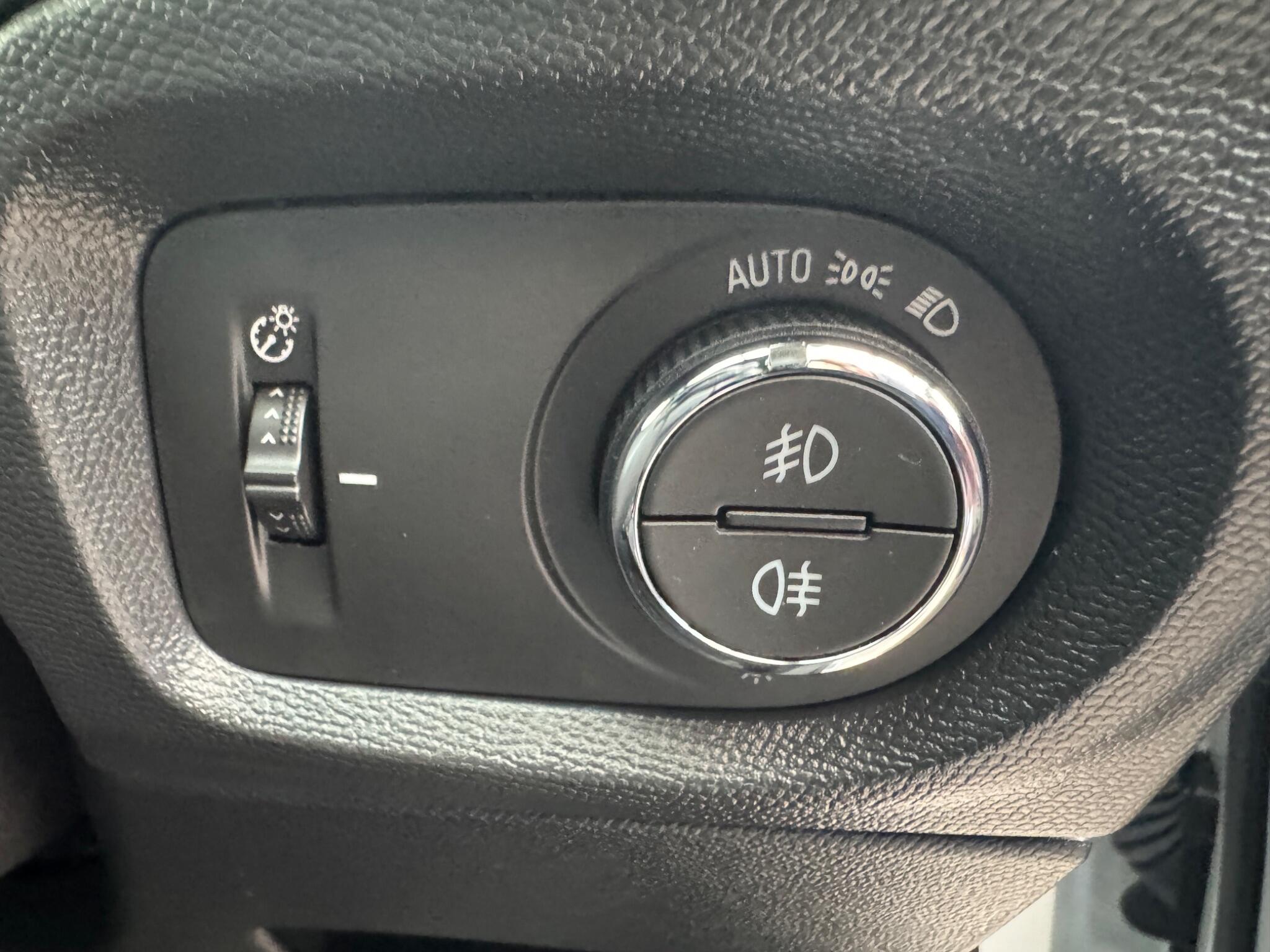 Vauxhall Corsa Electric view 23