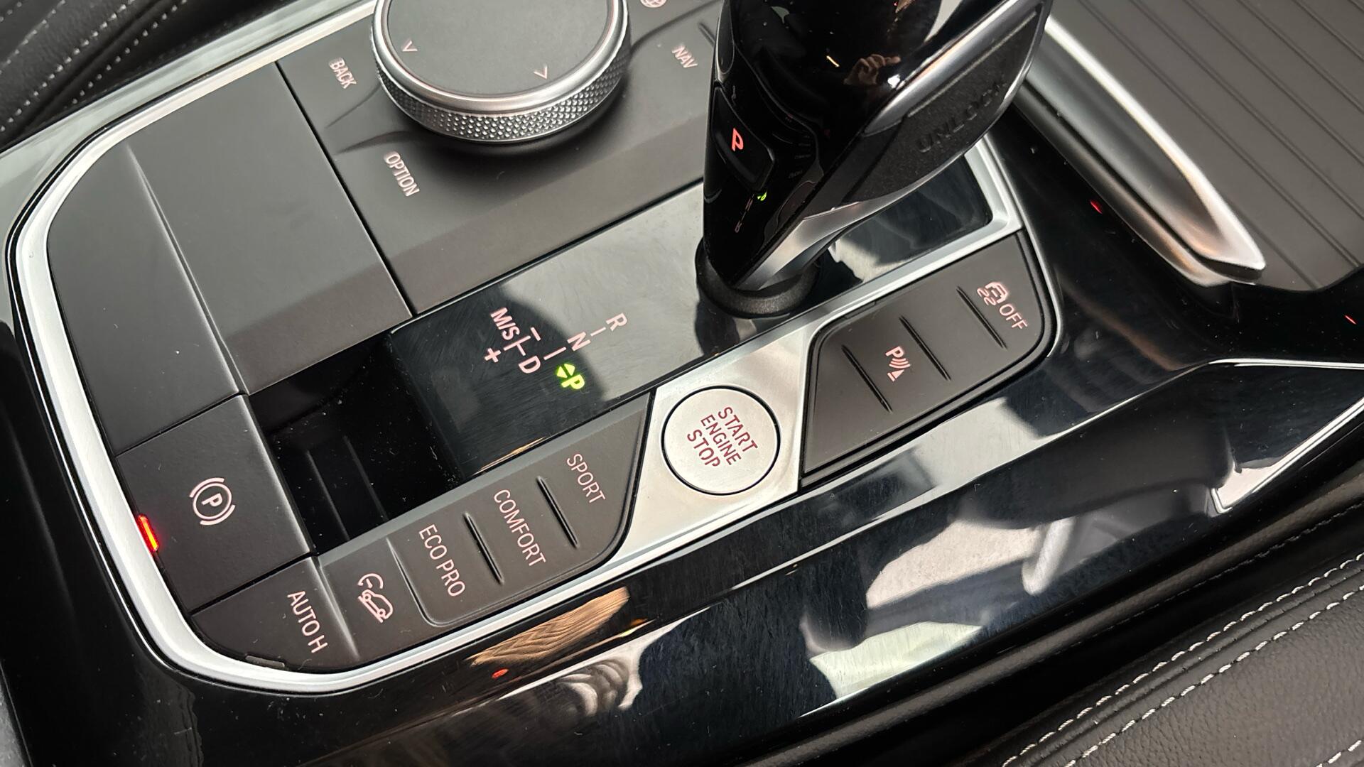 BMW X4 view 19