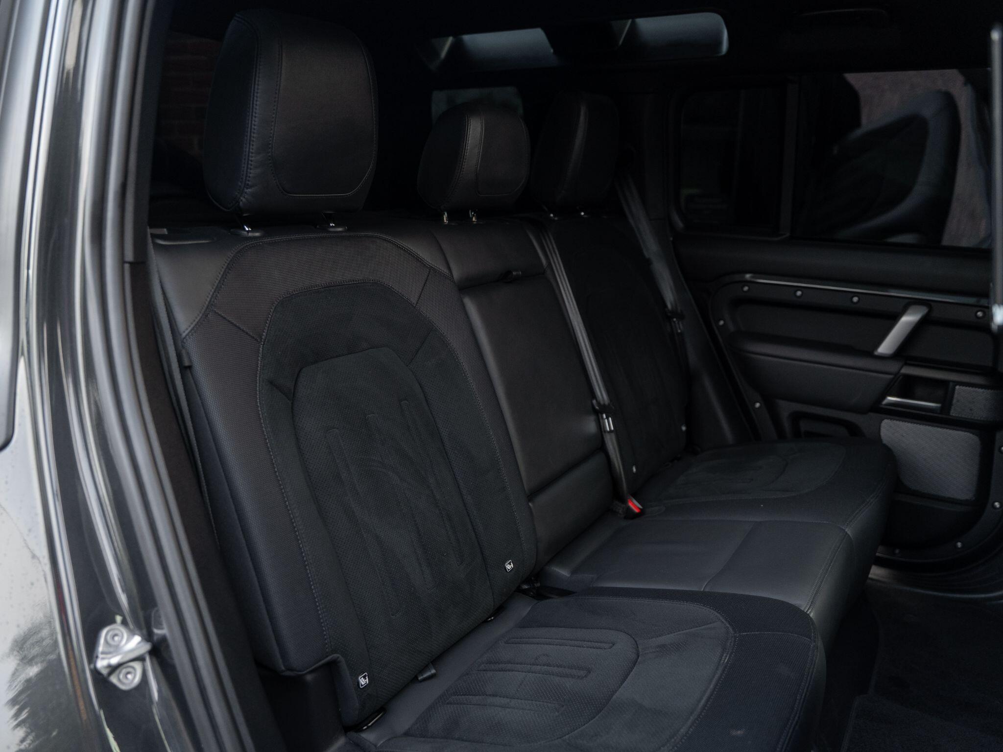 Land Rover Defender view 51