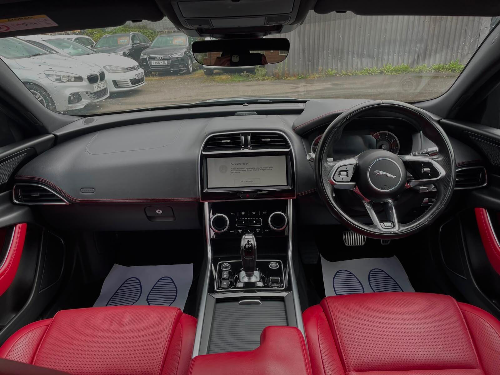 Jaguar XE view 19