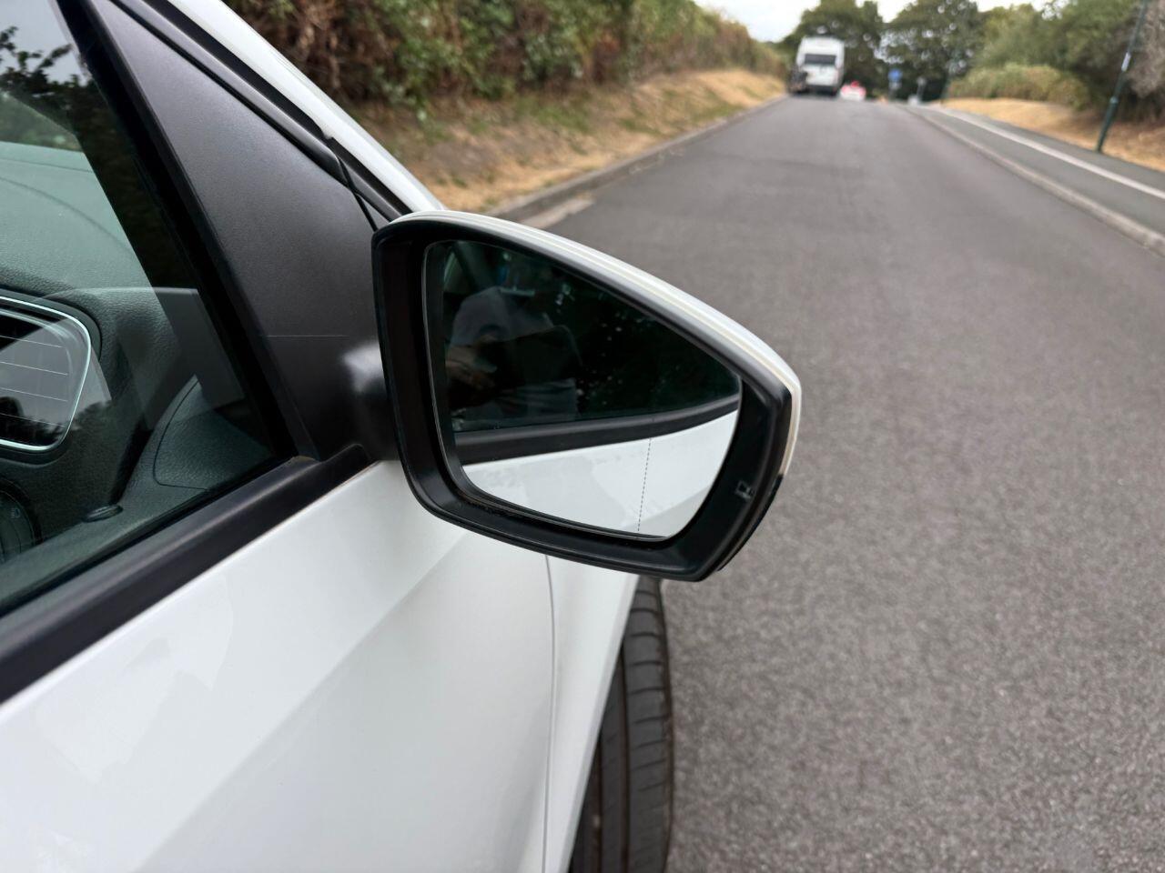 Volkswagen Polo view 23