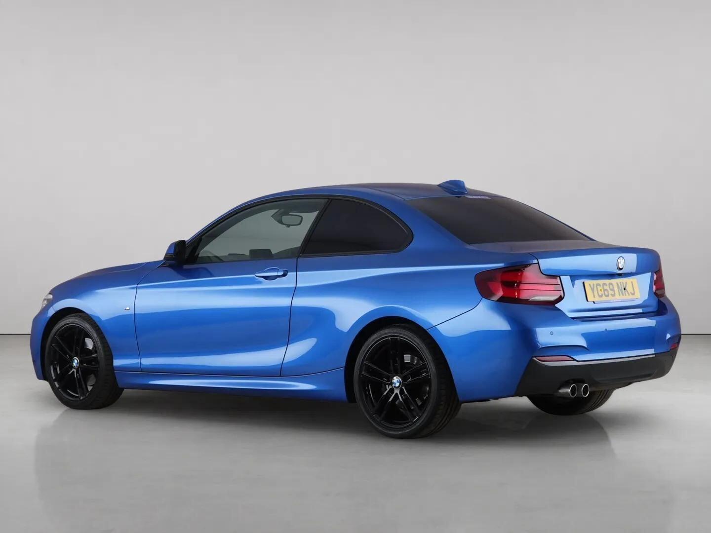 BMW 2 Series view 6