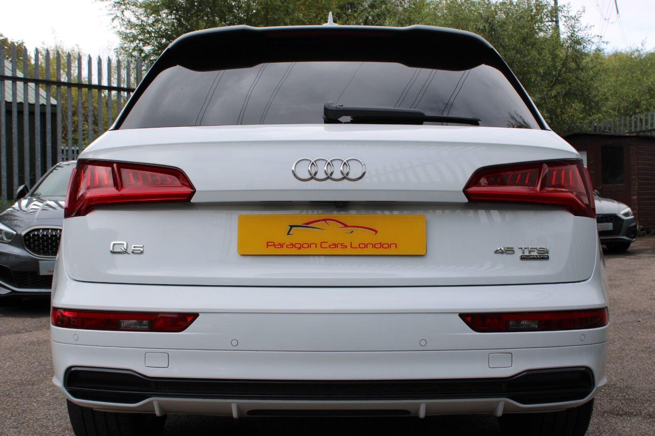 Audi Q5 view 64