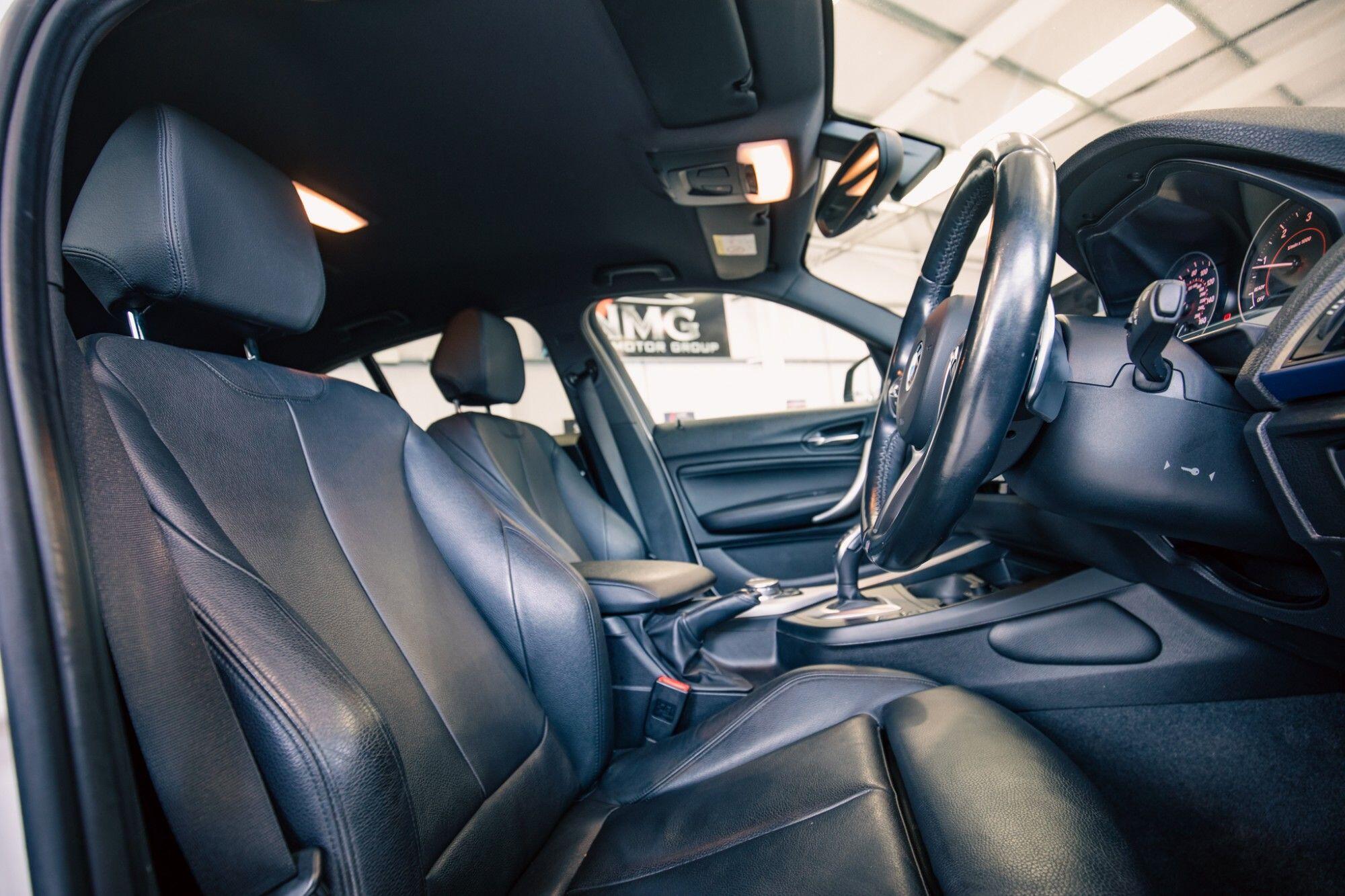 BMW 1 Series view 3
