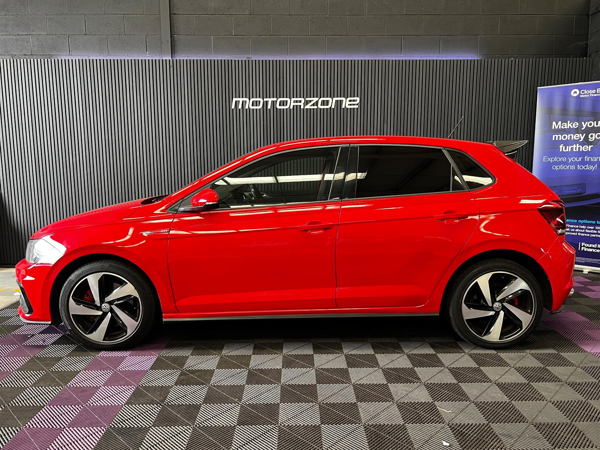 Volkswagen Polo view 16