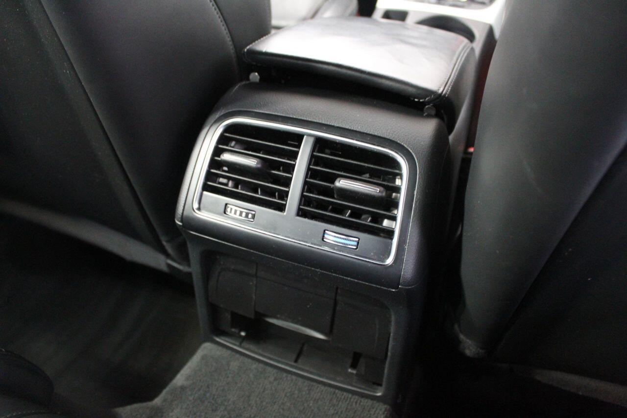 Audi A4 view 58