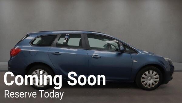 2012 Vauxhall Astra in Blue for sale
