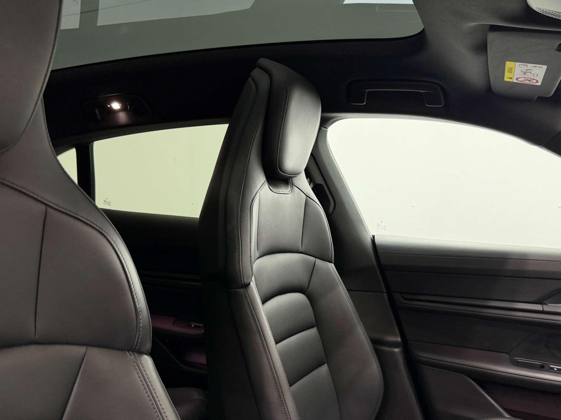 Porsche Taycan view 38