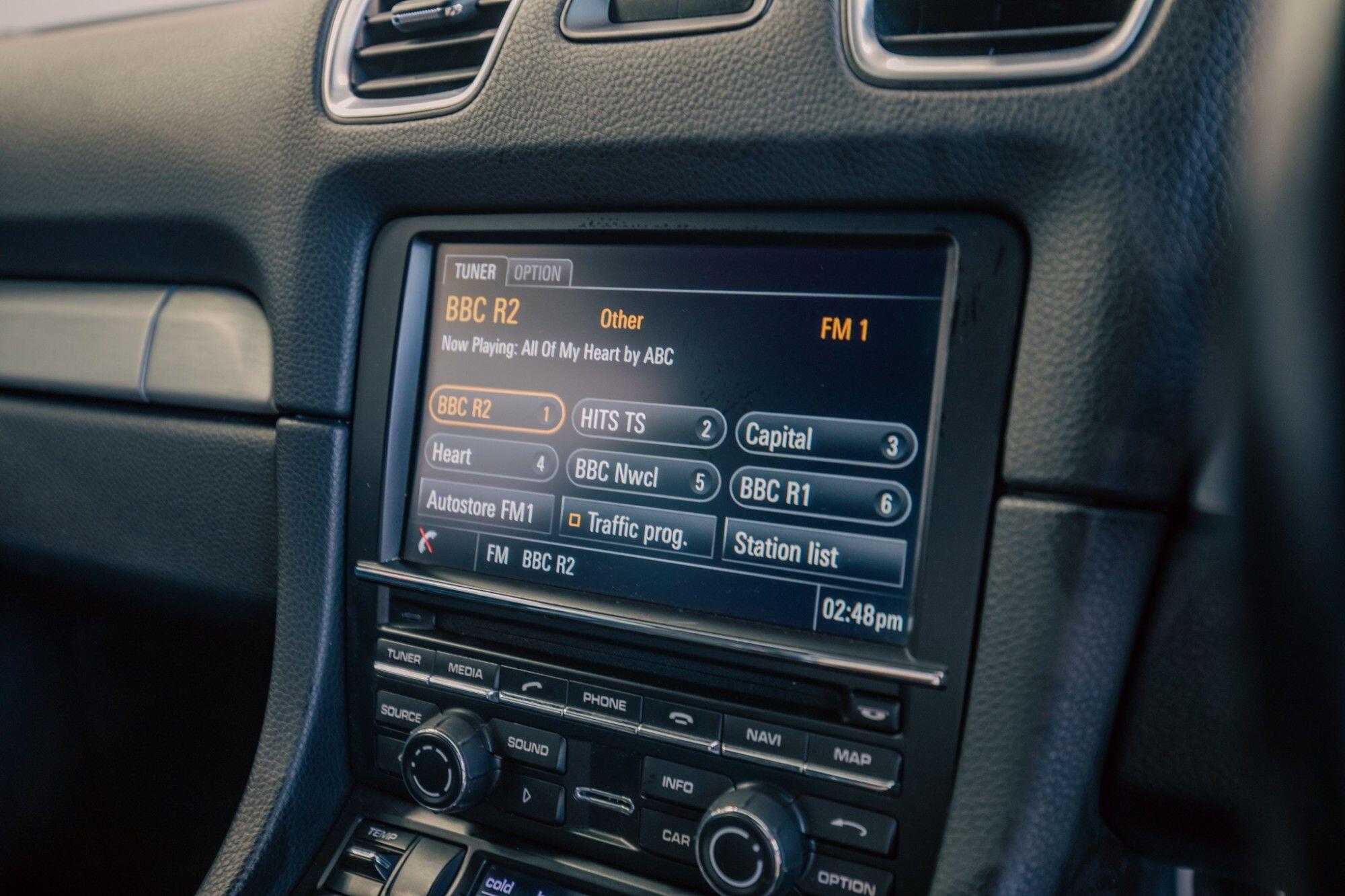 Porsche Cayman view 25