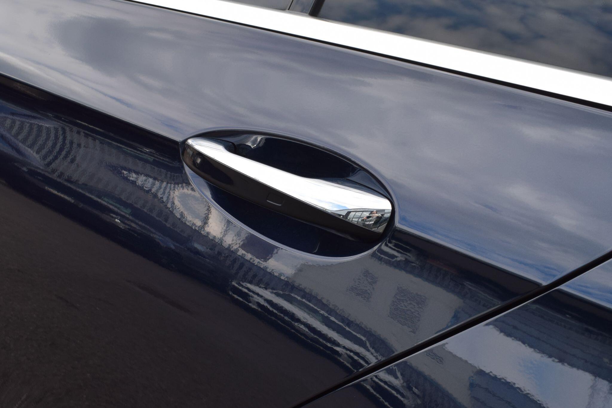 Mercedes-Benz E-Class view 44