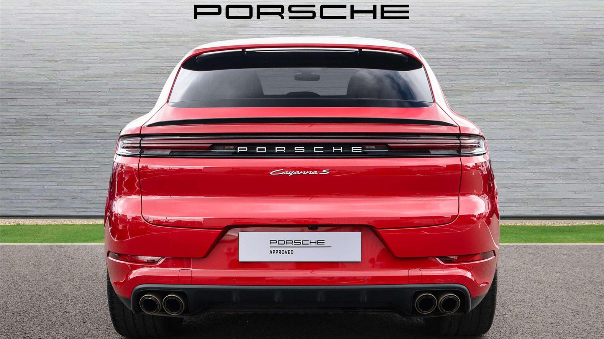 Porsche Cayenne view 13
