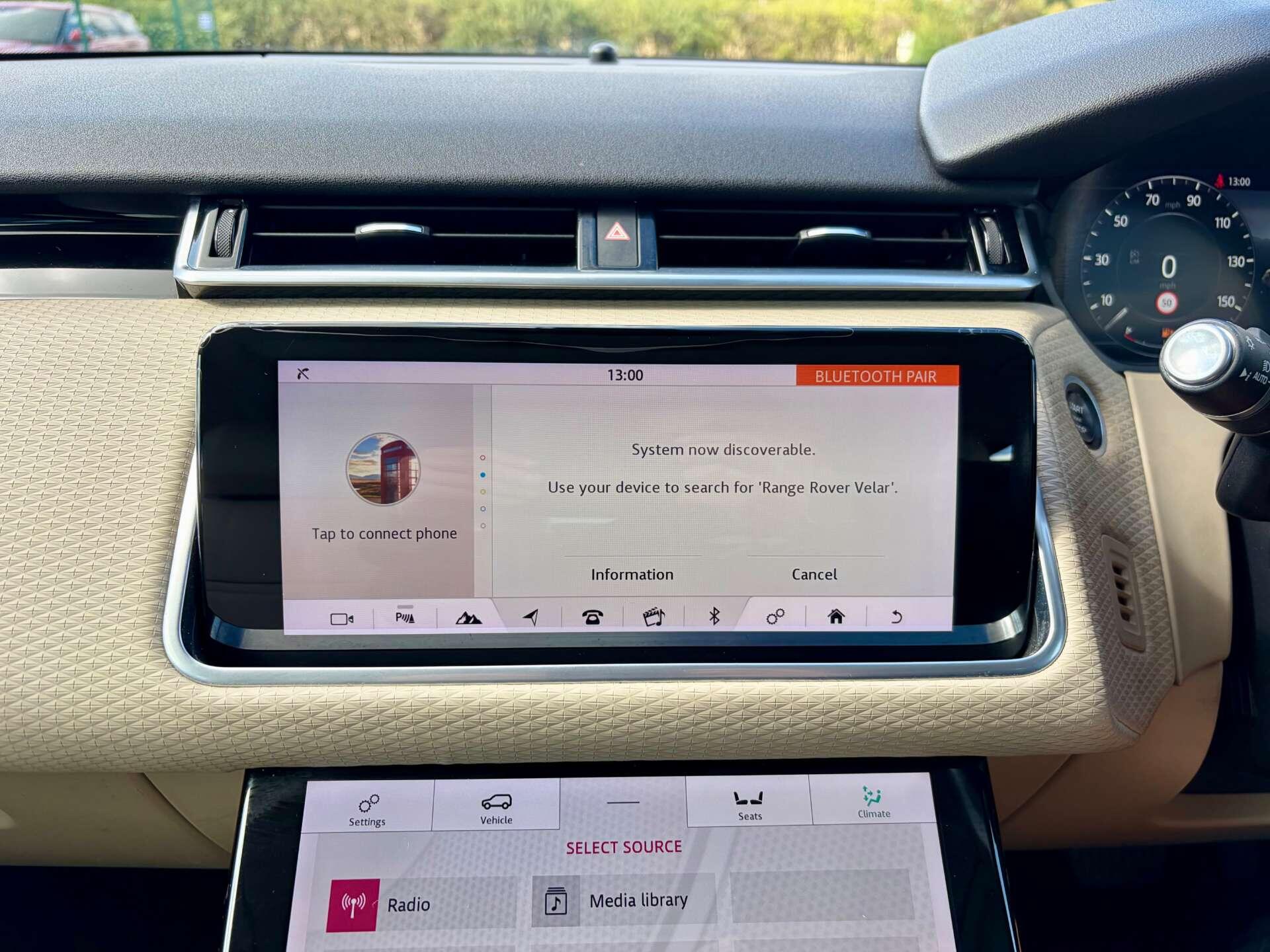 Land Rover Range Rover Velar view 53