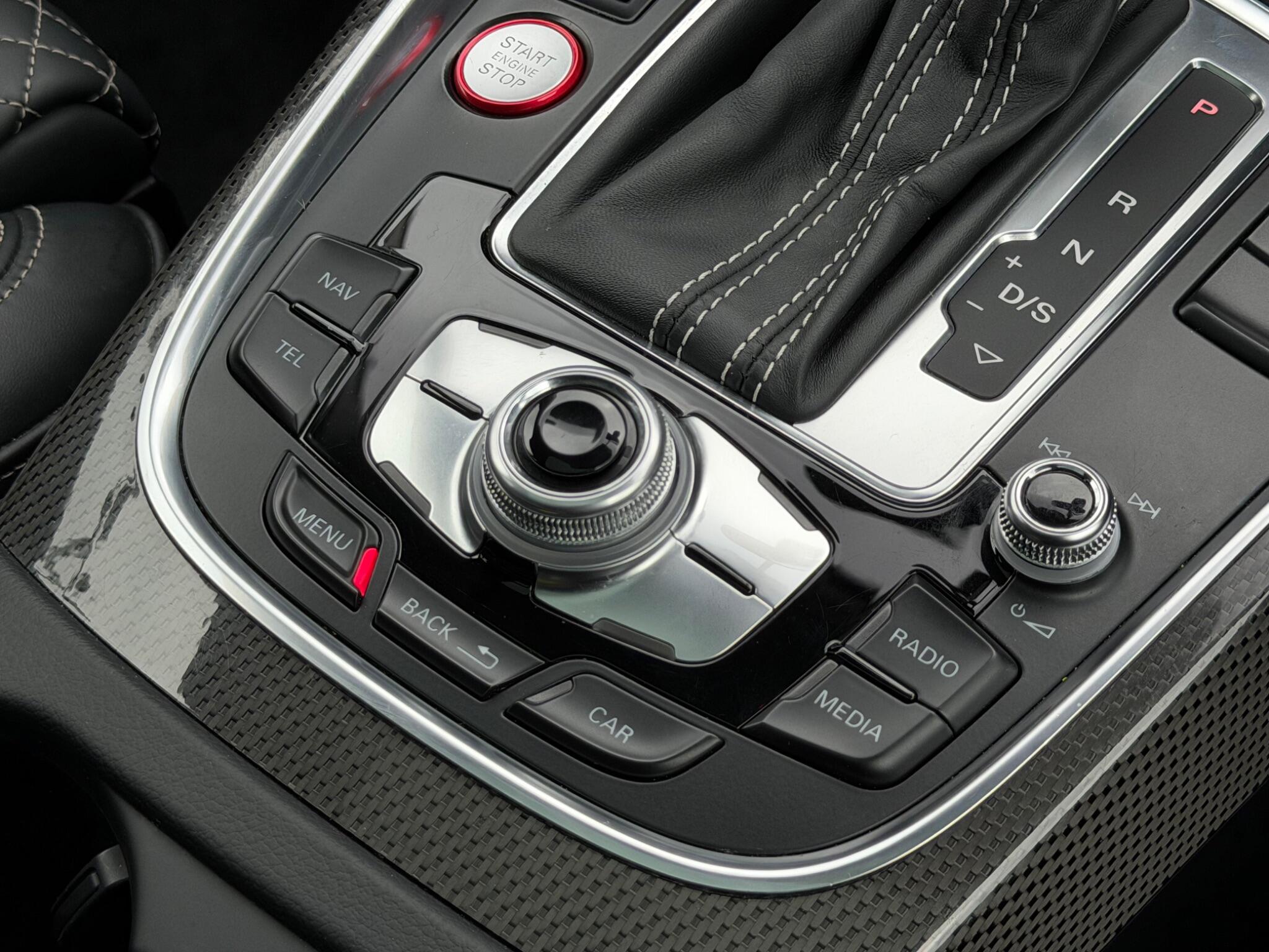 Audi SQ5 view 43