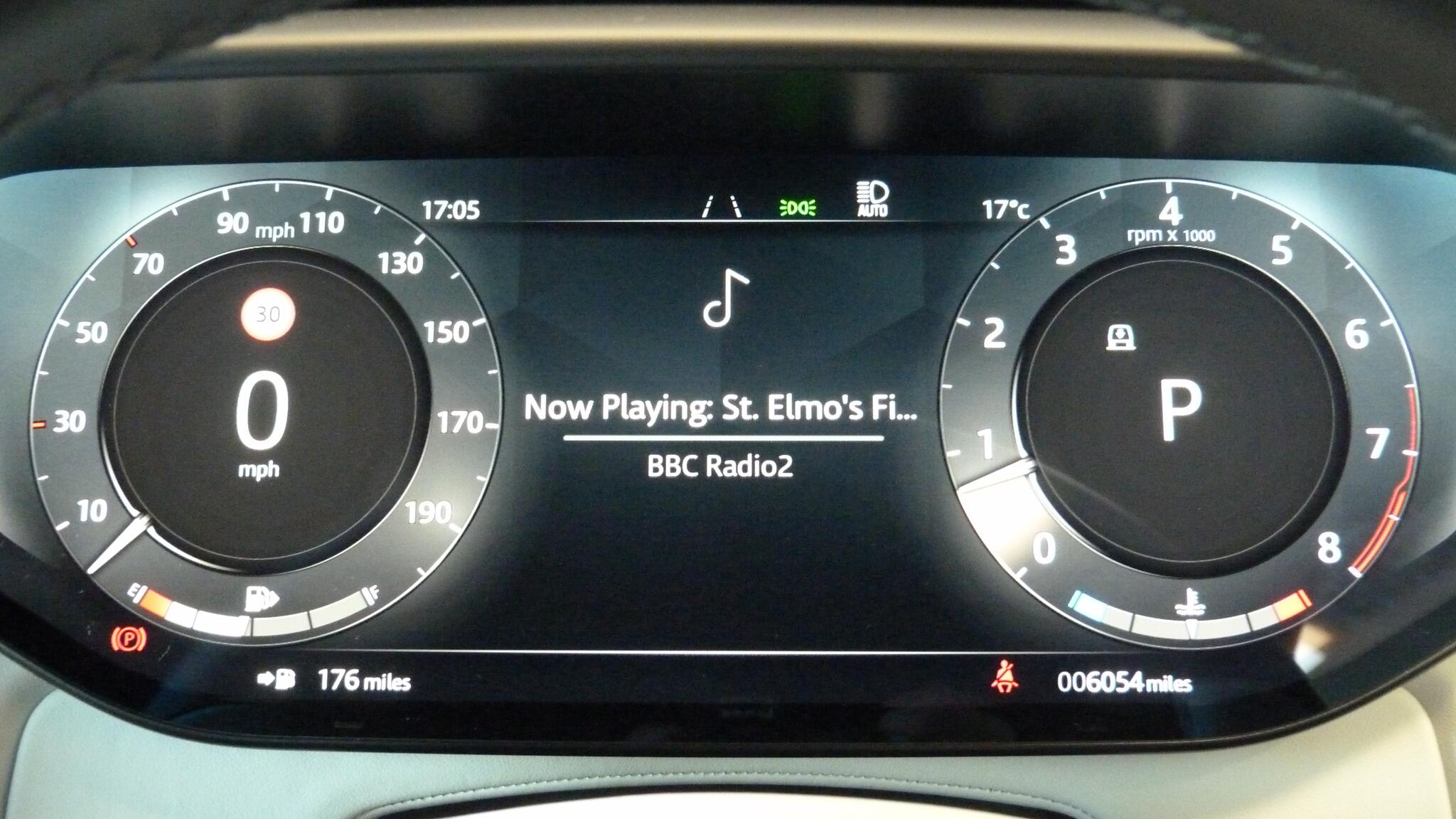 Land Rover Range Rover Sport view 23