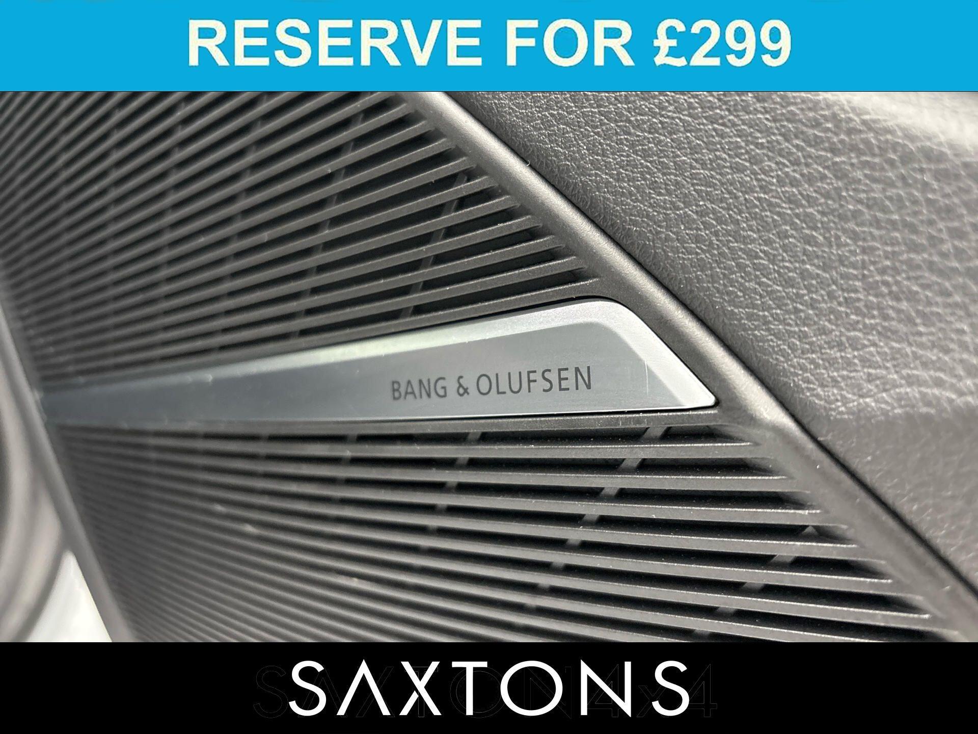 Audi RS Q8 view 37