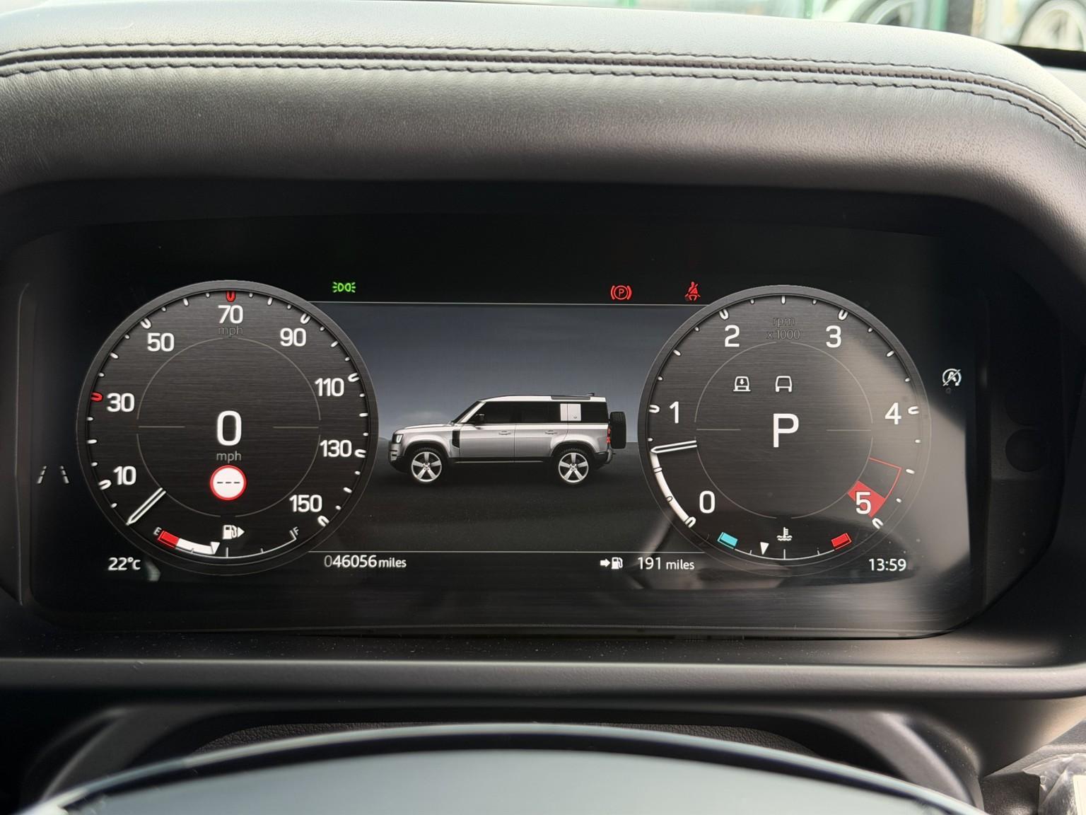 Land Rover Defender view 43