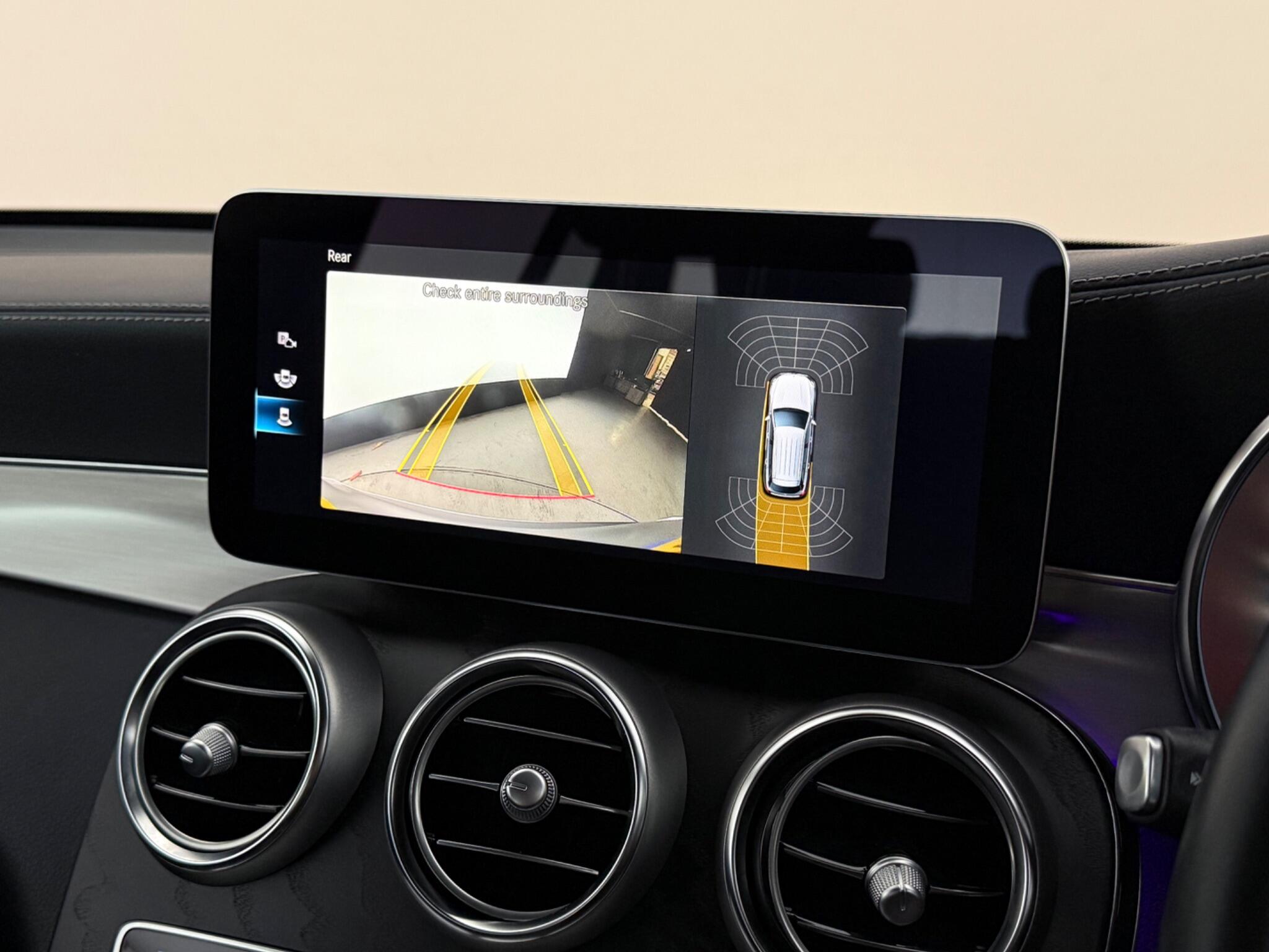 Mercedes-Benz GLC view 31