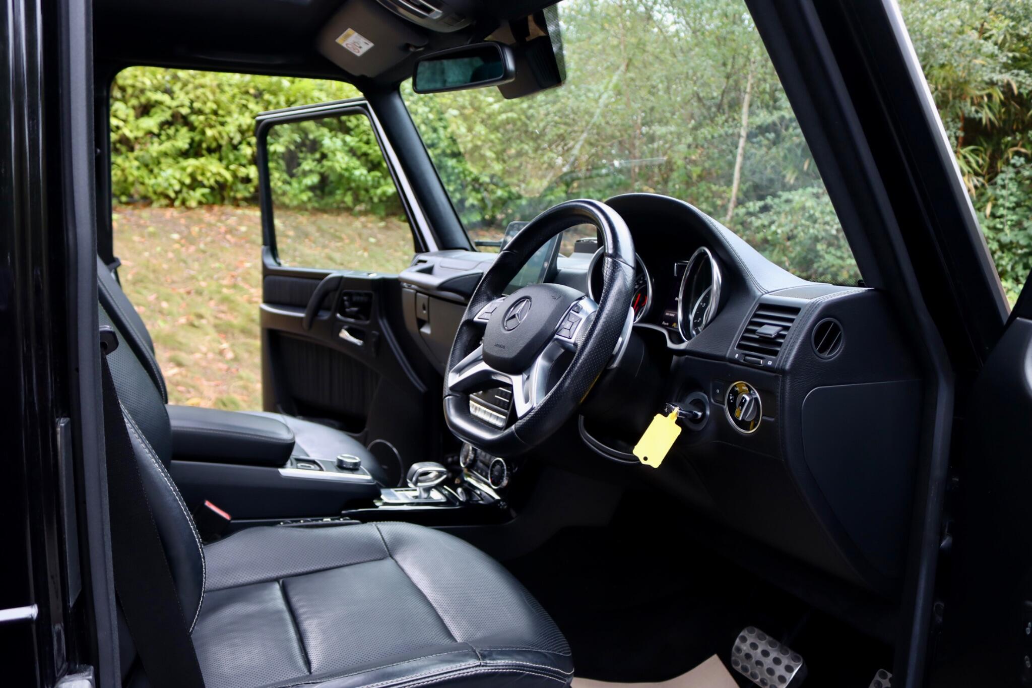 Mercedes-Benz G-Class view 24