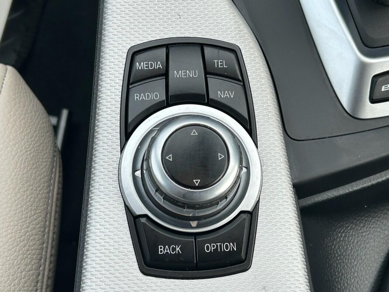 BMW 3 Series view 33